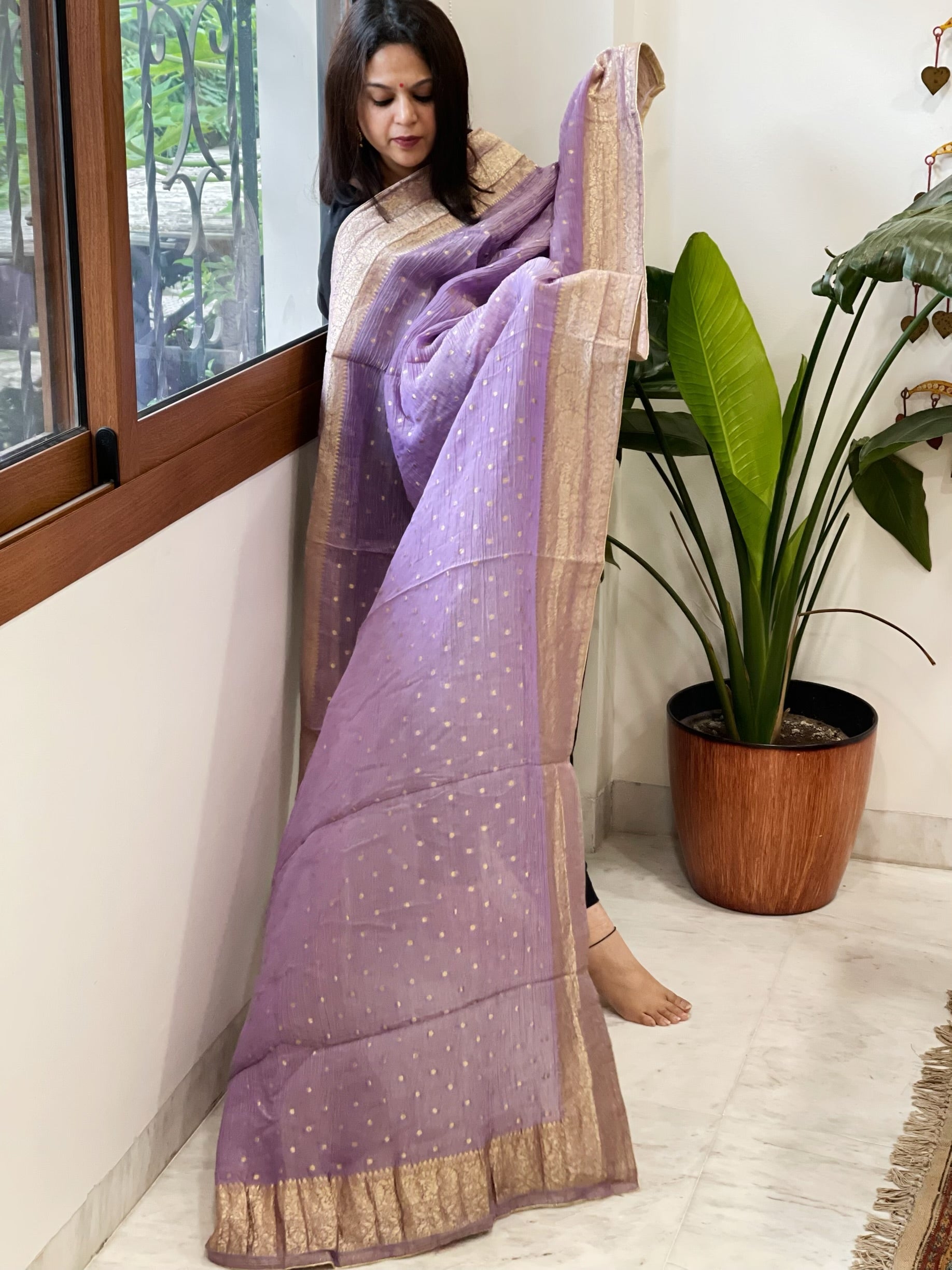 Lavender Woven Banarasi Dupatta in Tissue - Masakalee