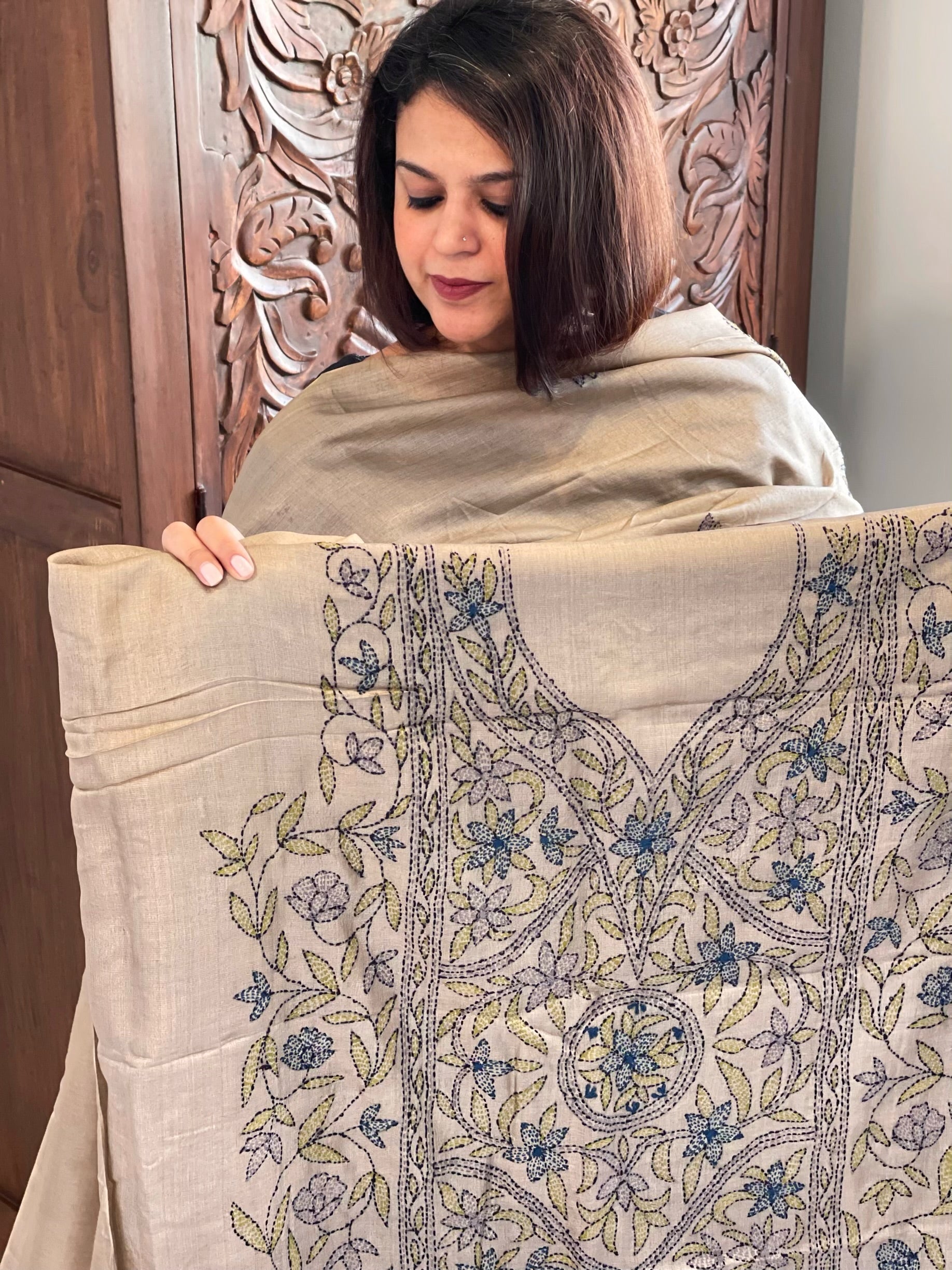 Lite Brown Suit Set with Kantha Handwork in Pure Tussar Silk - Masakalee