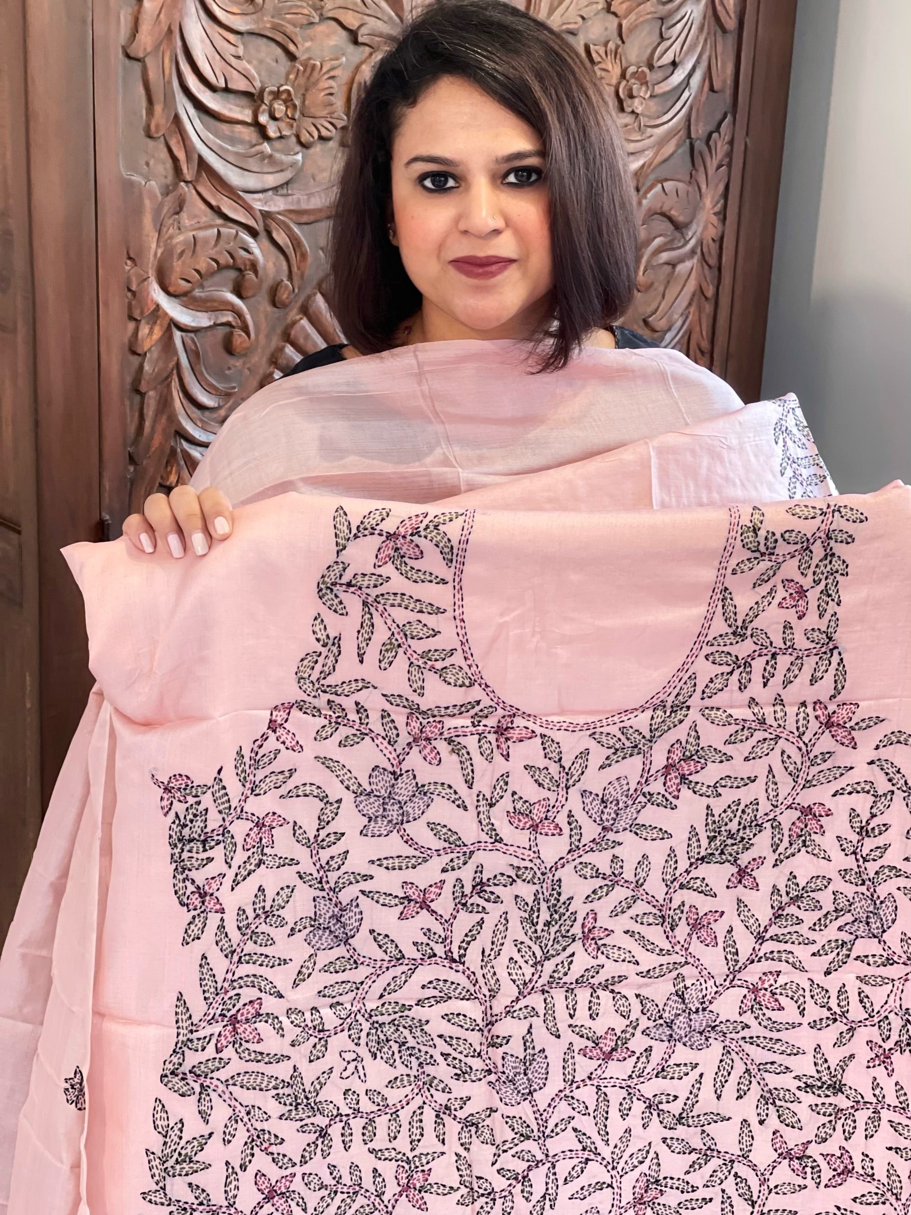 Lite Peach Suit Set with Kantha Handwork in Pure Tussar Silk - Masakalee