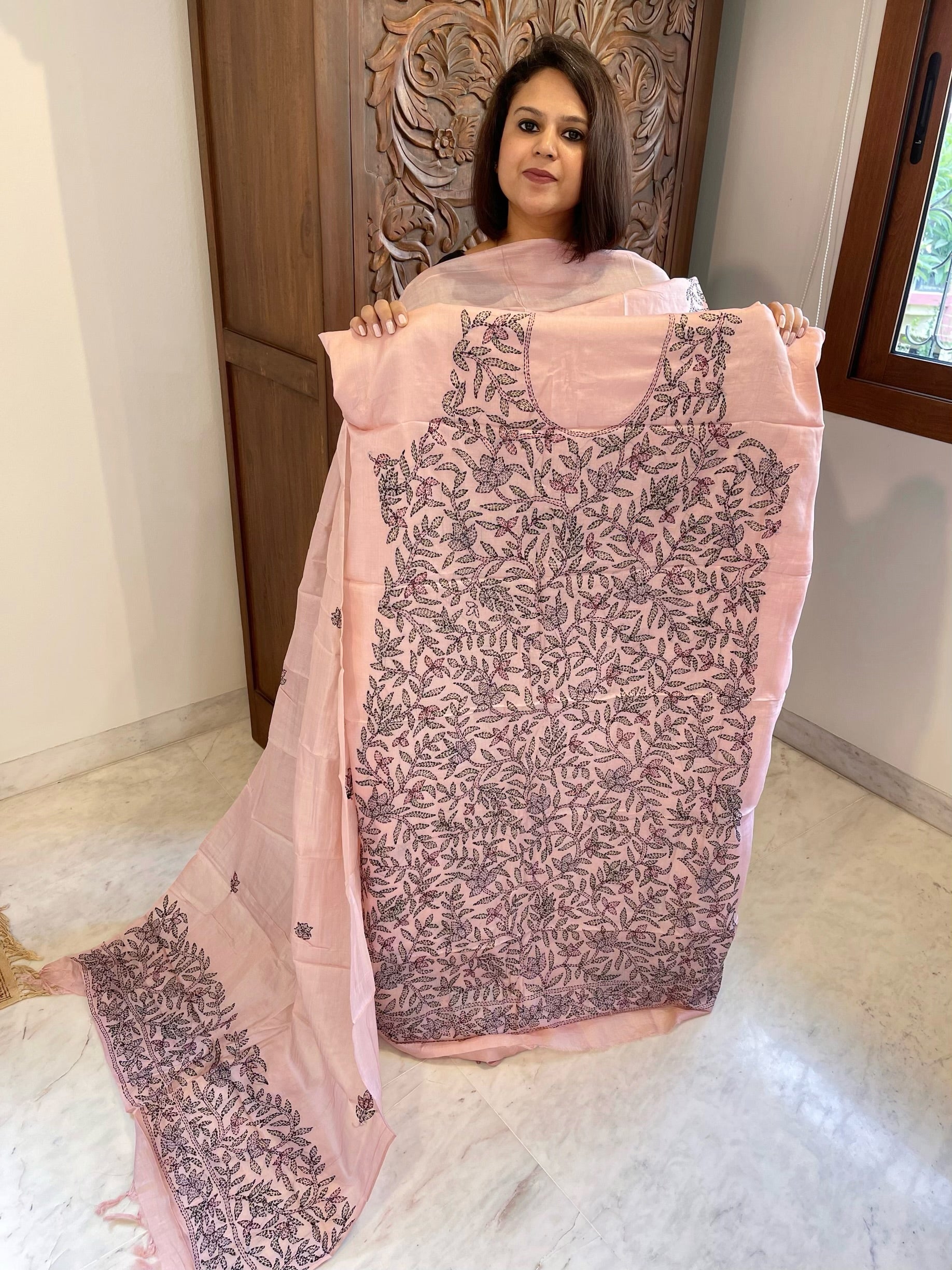 Lite Peach Suit Set with Kantha Handwork in Pure Tussar Silk - Masakalee