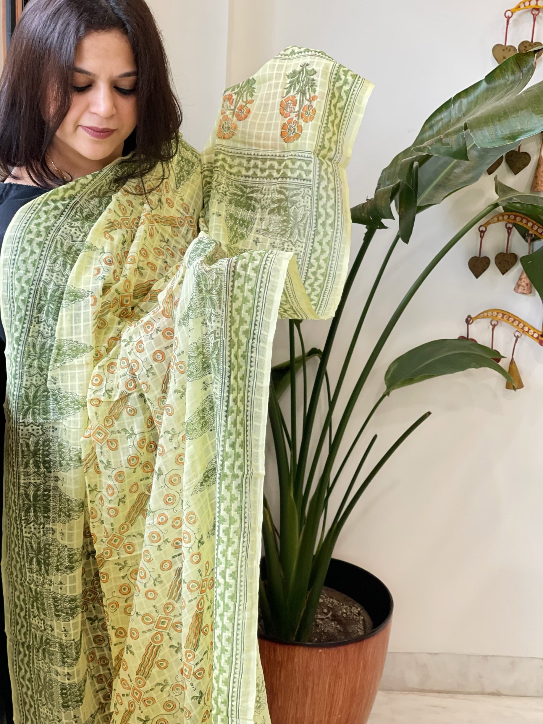Lite yellow Mul Cotton Handblock Printed Dupatta - Masakalee