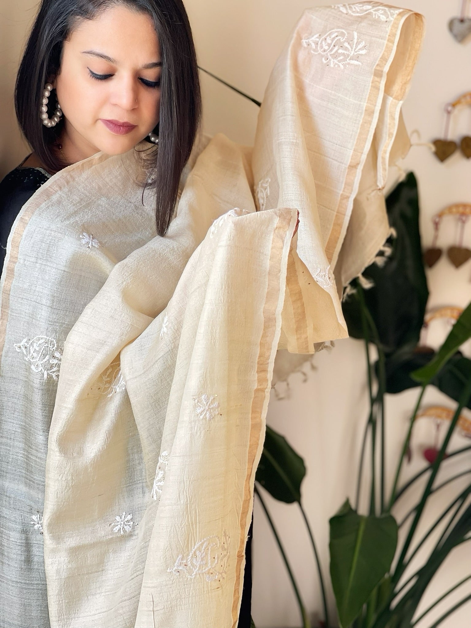 Lucknowi Dupatta with Mukaish Handwork in Pure Tussar Silk - Masakalee