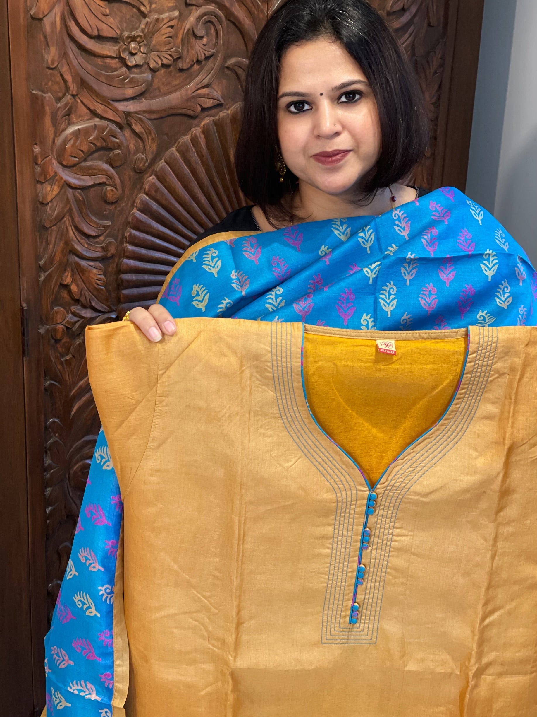 Mango Yellow Dupatta Set (Kurta+Dupatta) with Handblock Print in Pure Tussar Silk - Masakalee