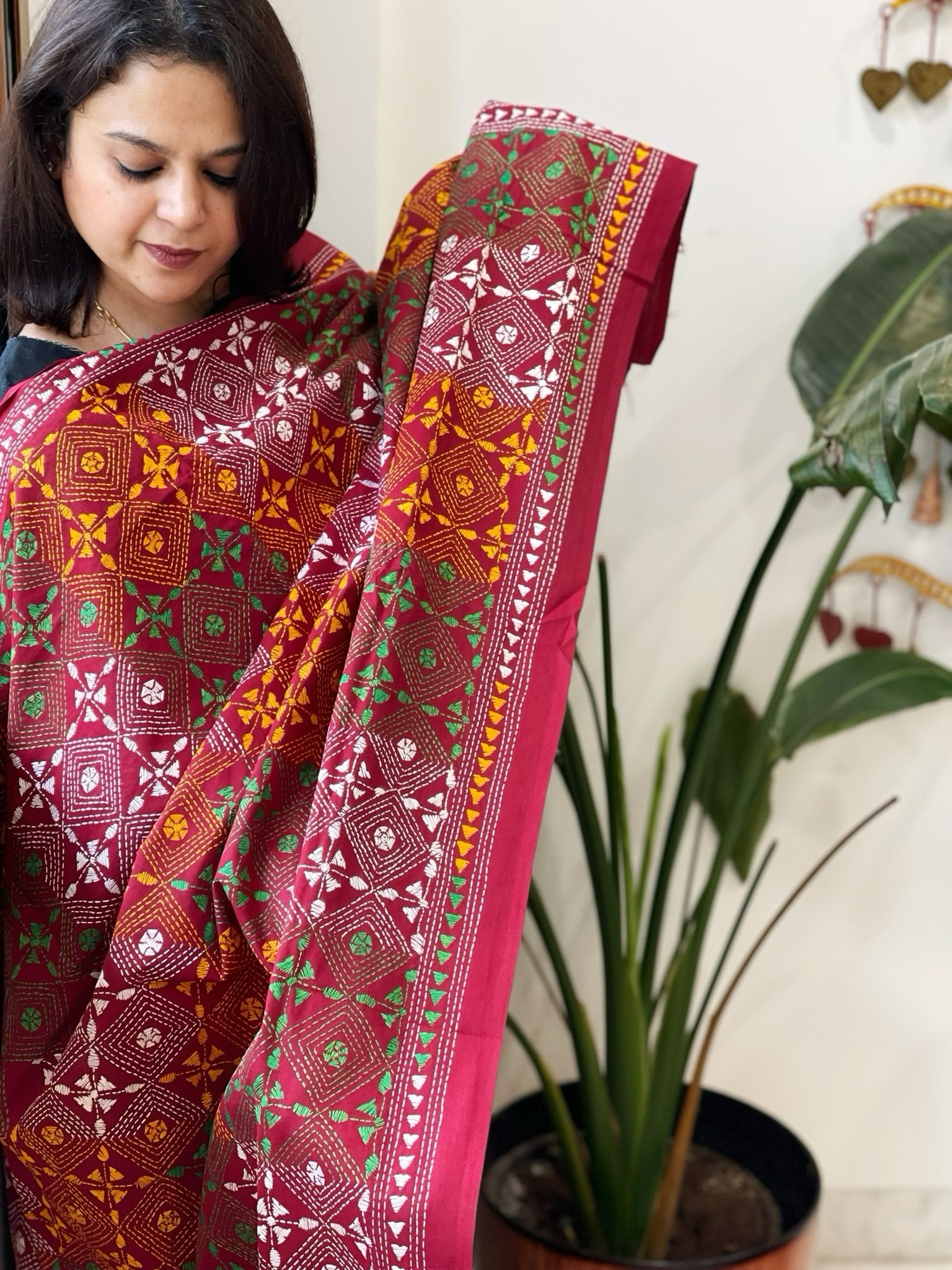 Maroon Handmade Kantha Dupatta in Pure Cotton - Masakalee