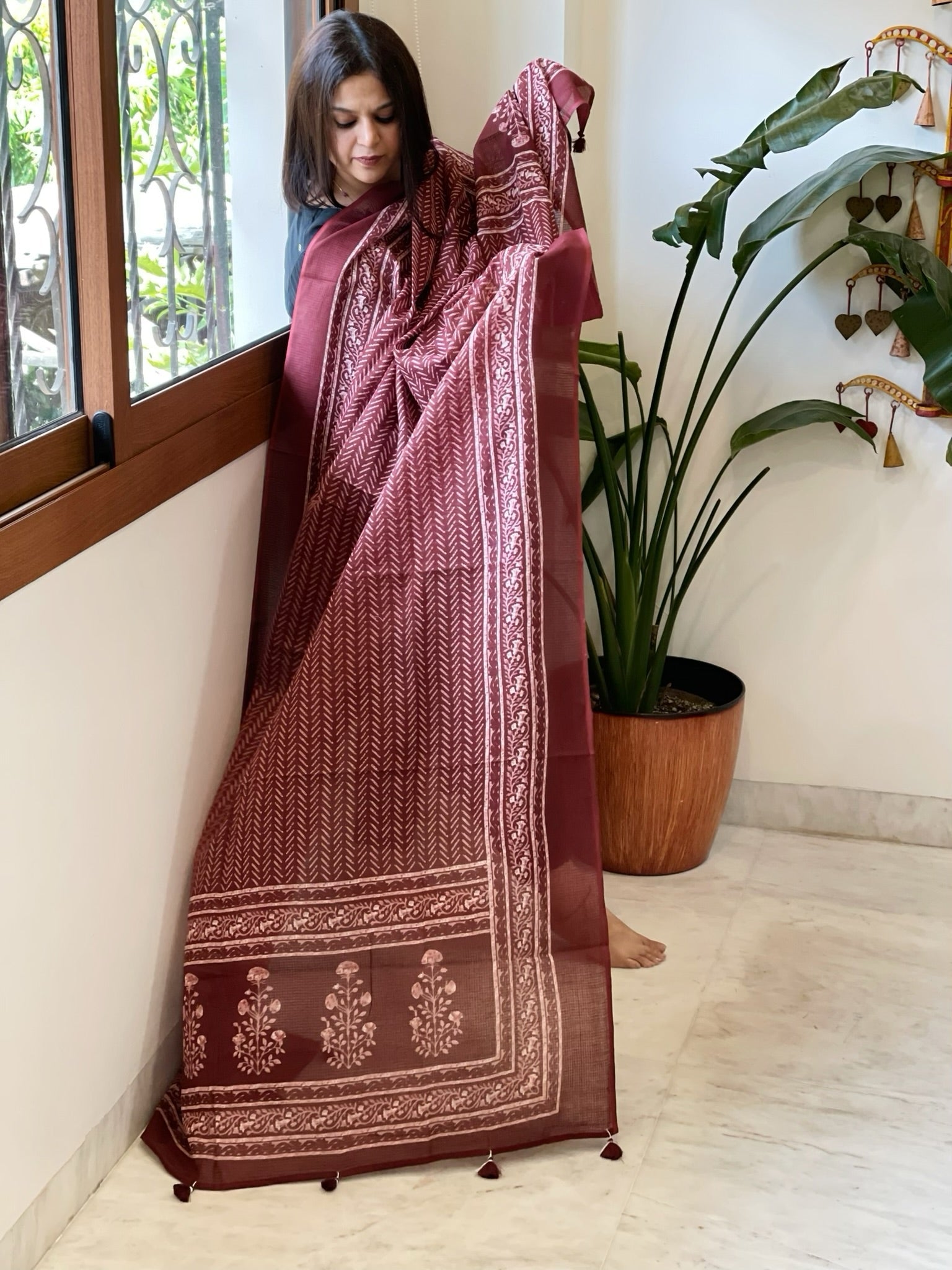 Maroon Kota Cotton Handblock Printed Dupatta - Masakalee