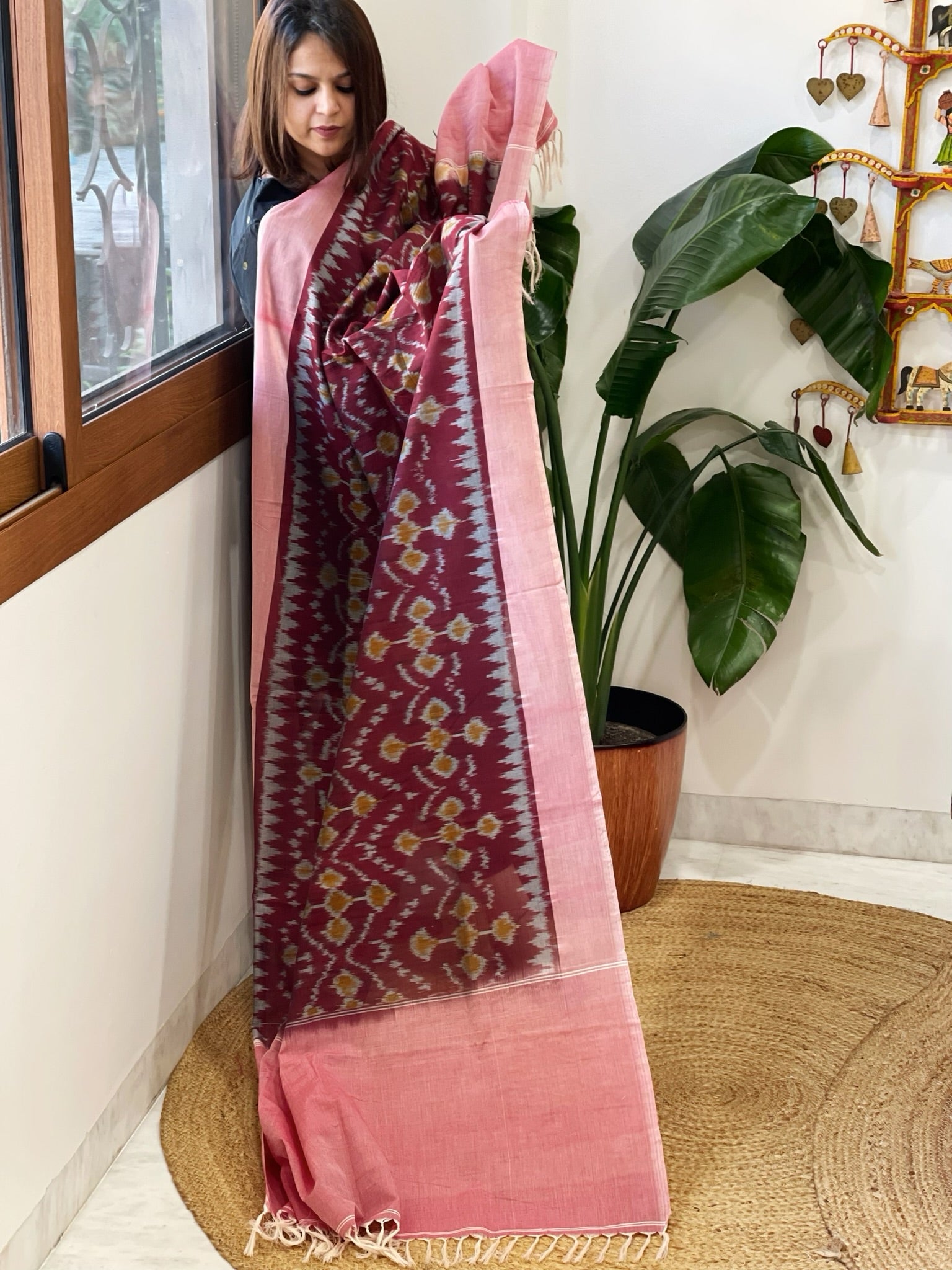 Maroon, Pink Handwoven Ikat Dupatta in Cotton - Masakalee