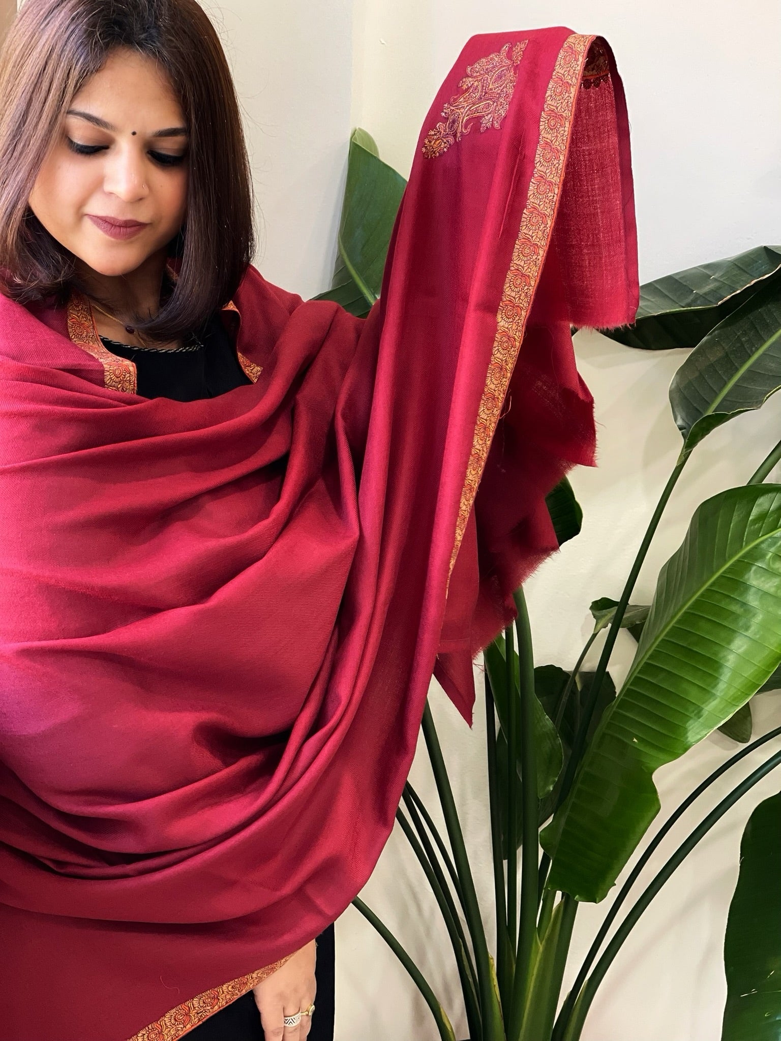 Maroon Woven Pashmina Shawl with Thread Embroidery - Masakalee