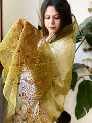 Mehendi Green Organza dupatta with Lambani Hand Embroidery - Masakalee