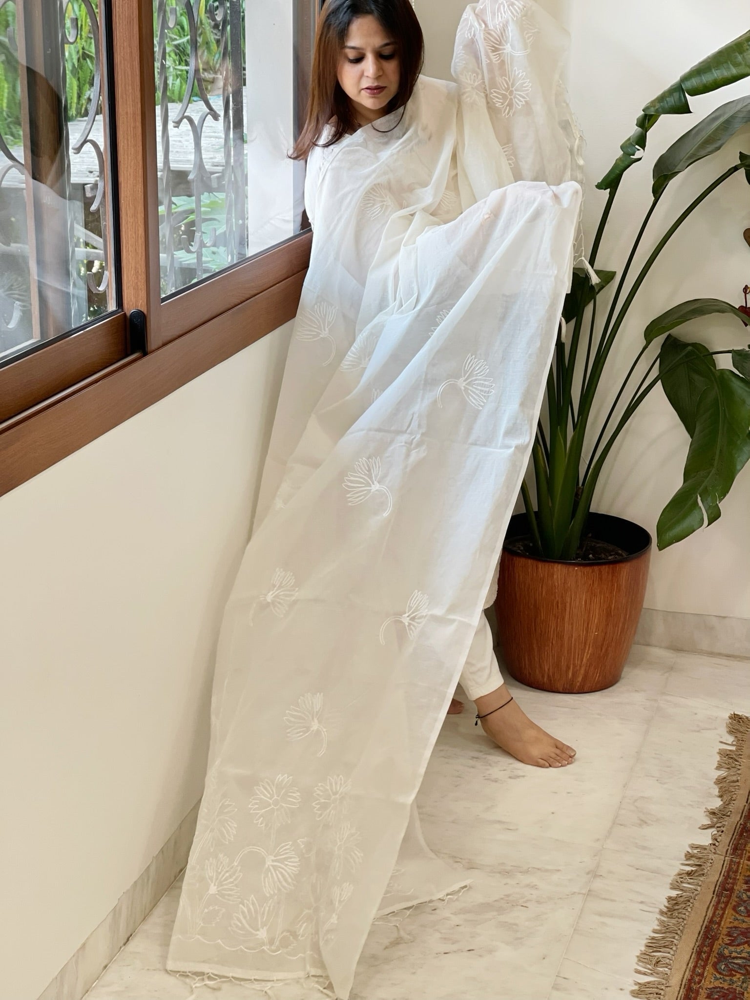 Mul Chanderi Dupatta with Thread Embroidery - Masakalee