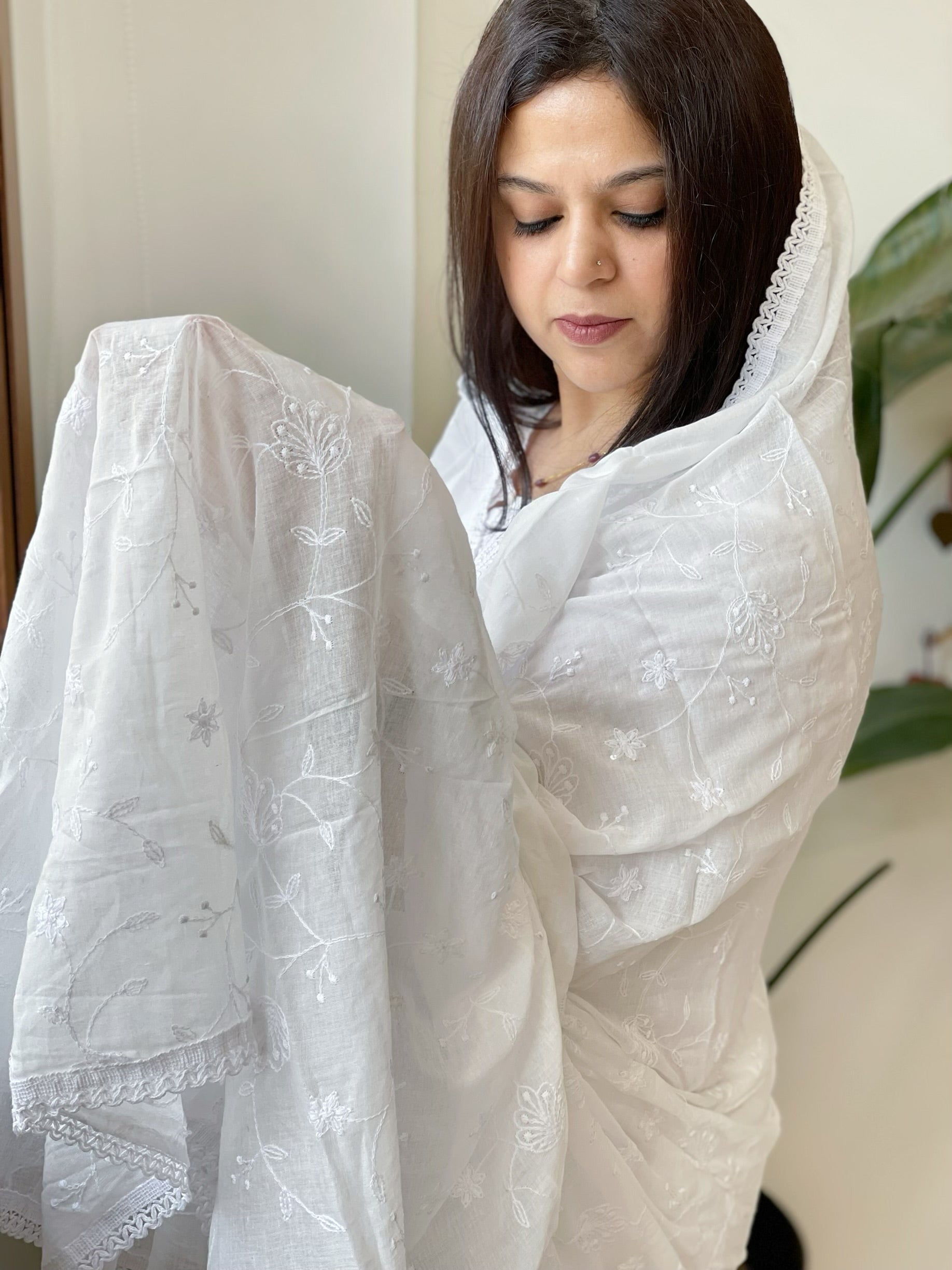 Mul Cotton Dupatta with Thread Jaal Embroidery - Masakalee