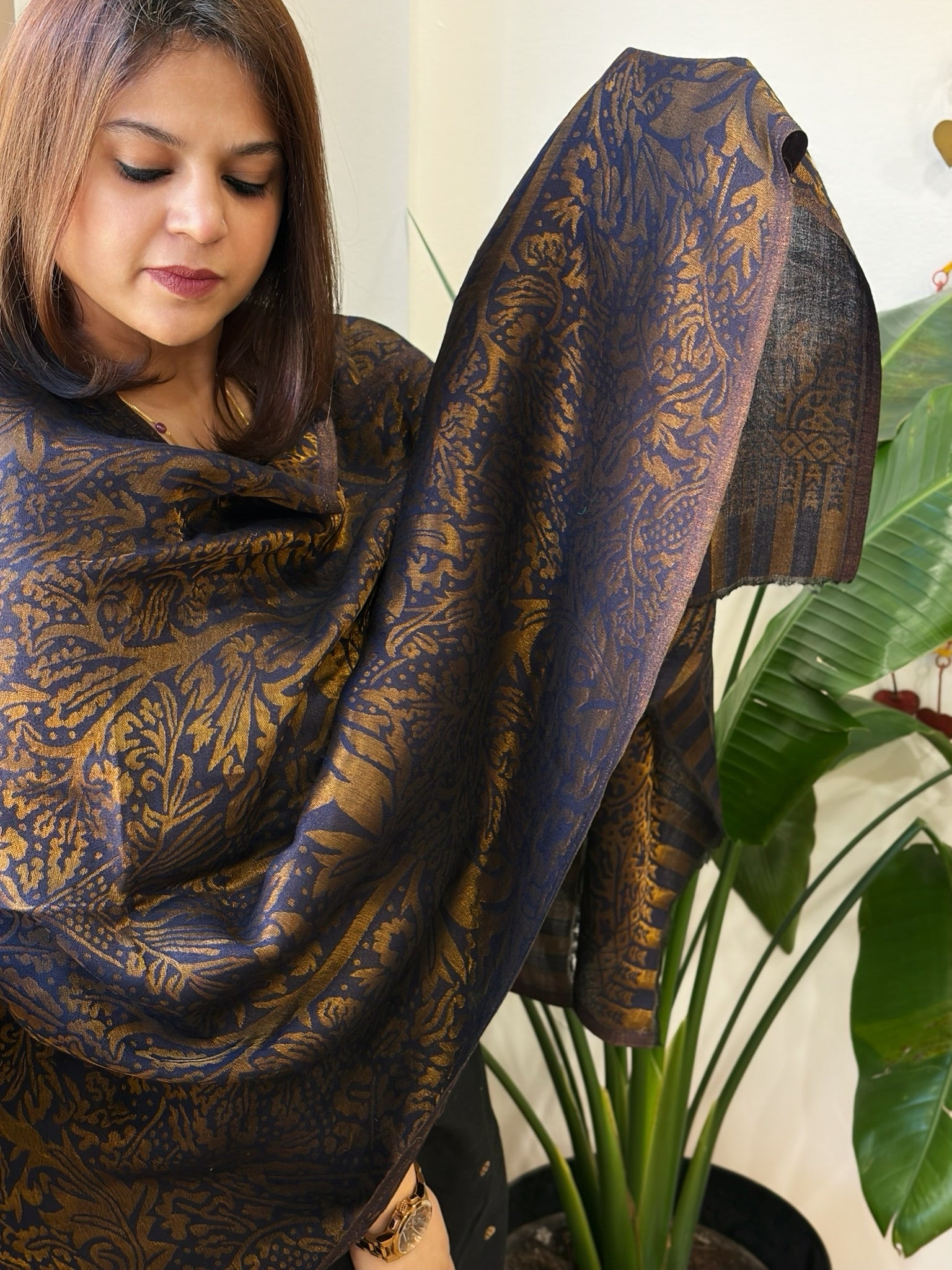 Navy Blue Pashmina Stole with Zari - Masakalee