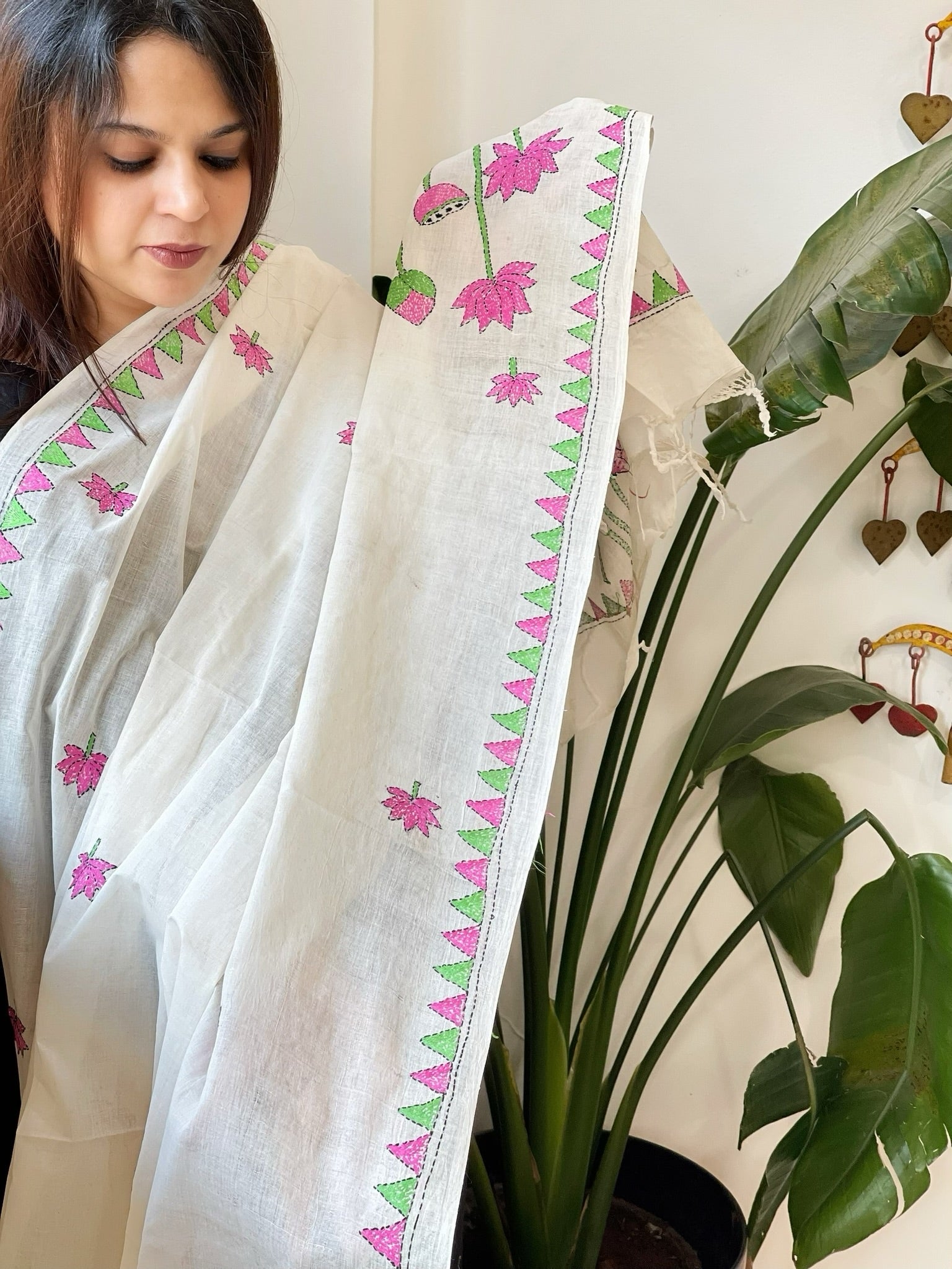 Off - White Handmade Kantha Dupatta in Pure Cotton - Masakalee