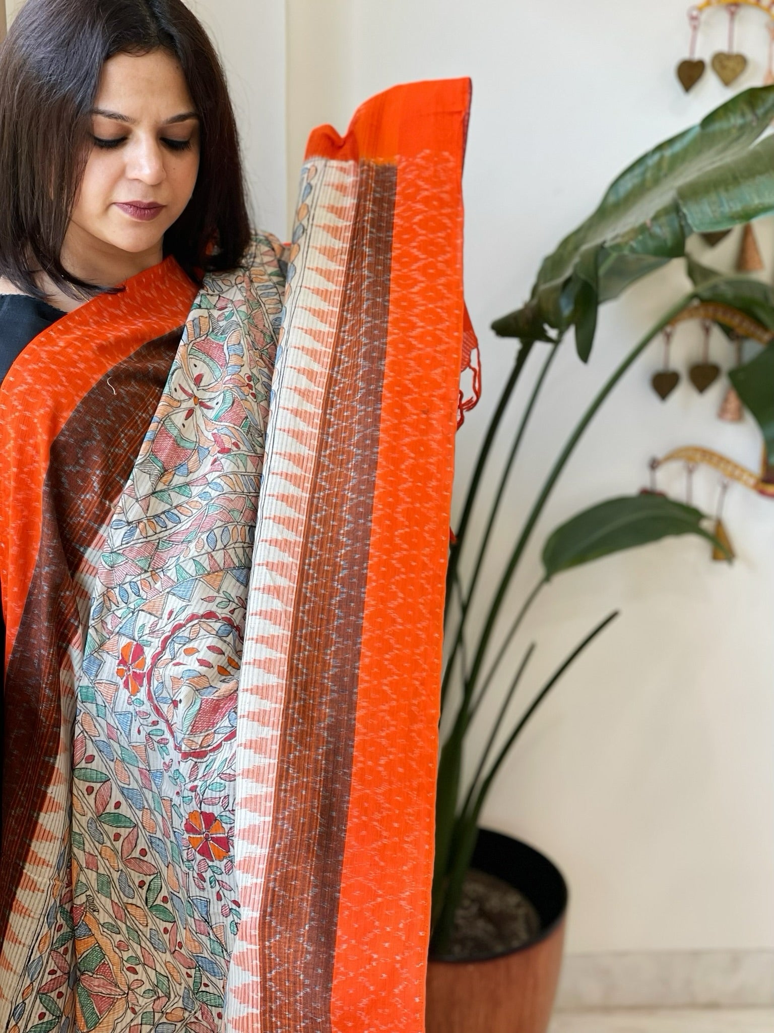 Off-White Handwoven Ikat Dupatta with Handpainted Madhubani in Cotton - Masakalee
