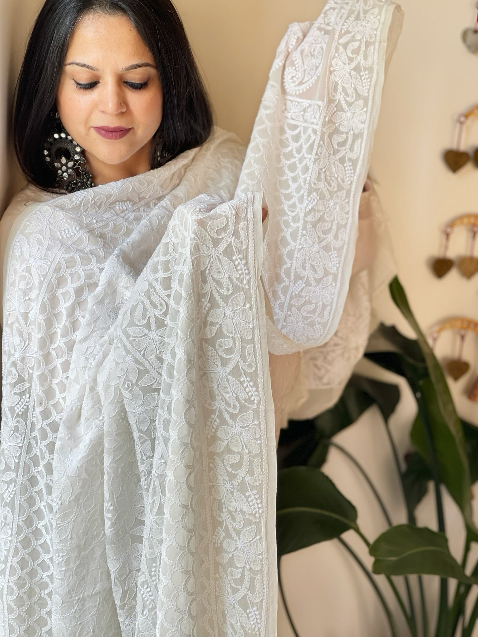 Off - White Lucknowi Handwork Dupatta in Pure Georgette - Masakalee