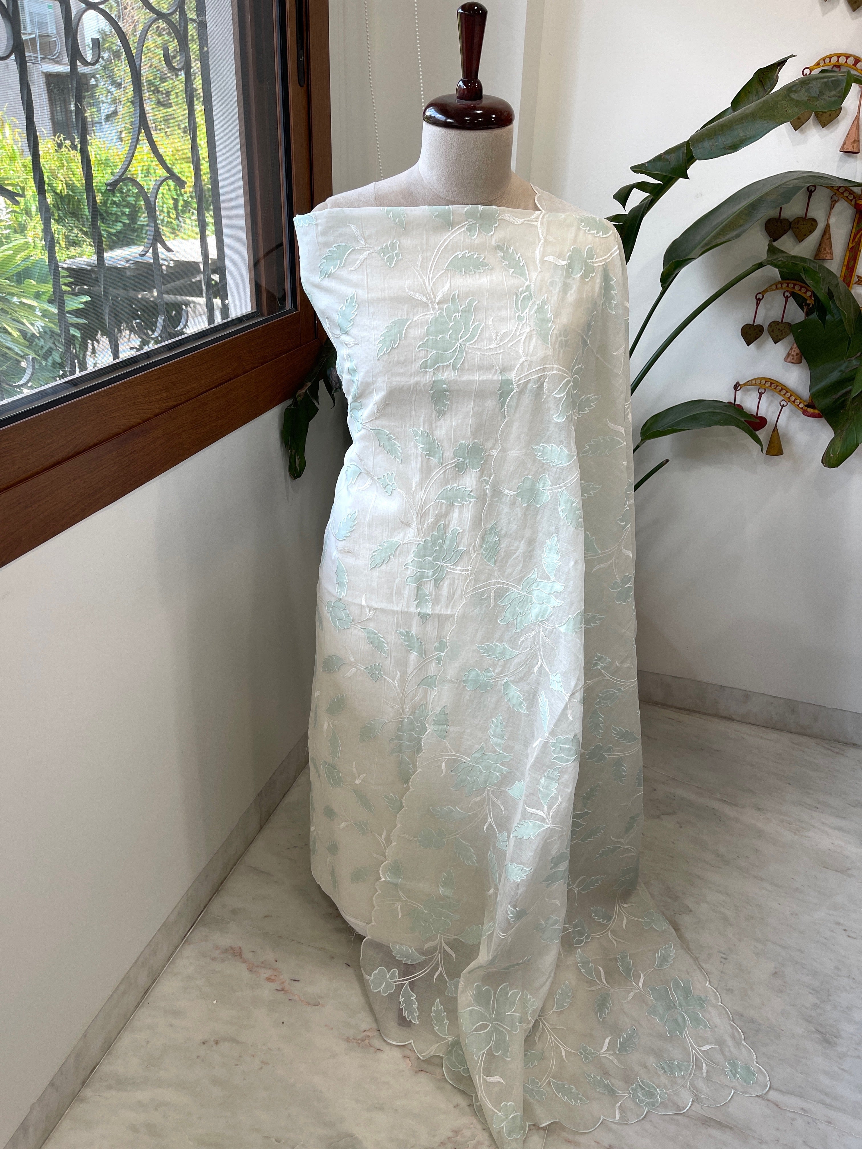 Off white, Sea green Applique Jaal Dupatta Suit Set in Chanderi - Masakalee
