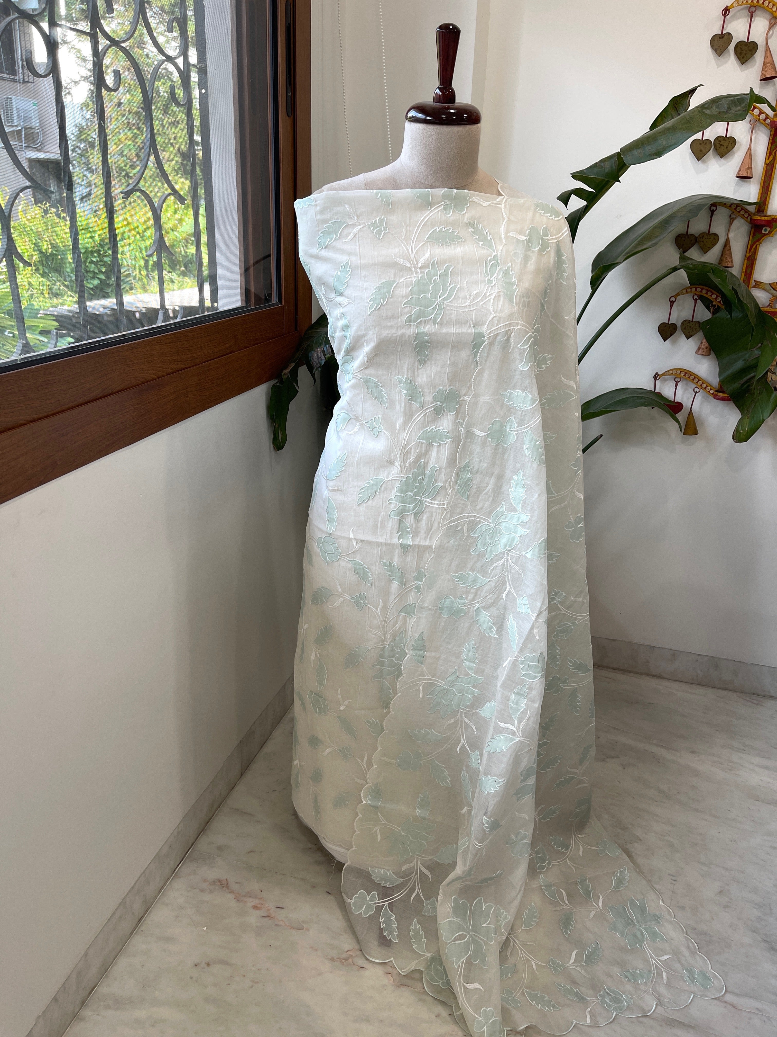 Off white, Sea green Applique Jaal Dupatta Suit Set in Chanderi - Masakalee