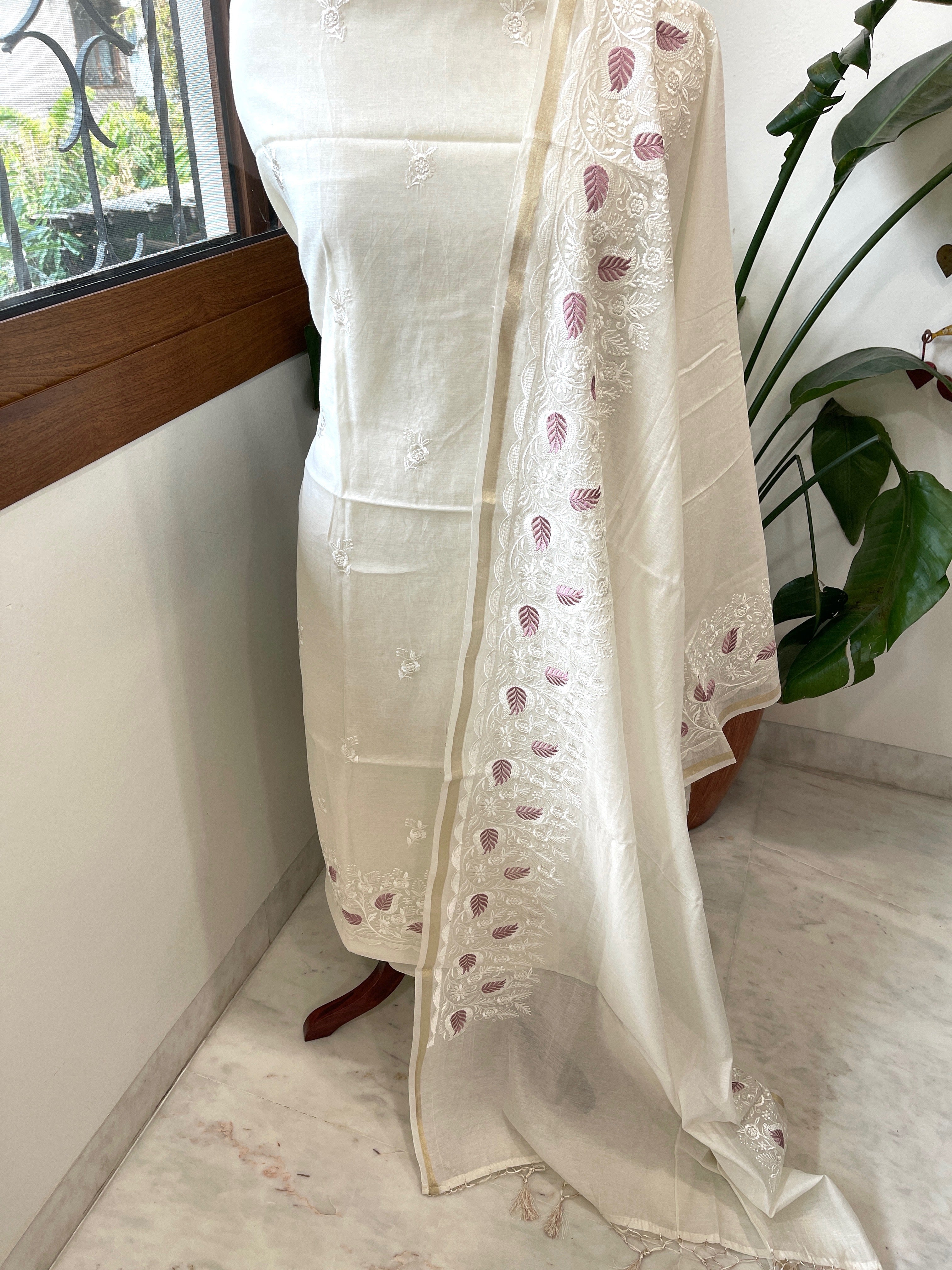Off - White Suit Set with Thread Embroidery in Mul Chanderi - Masakalee