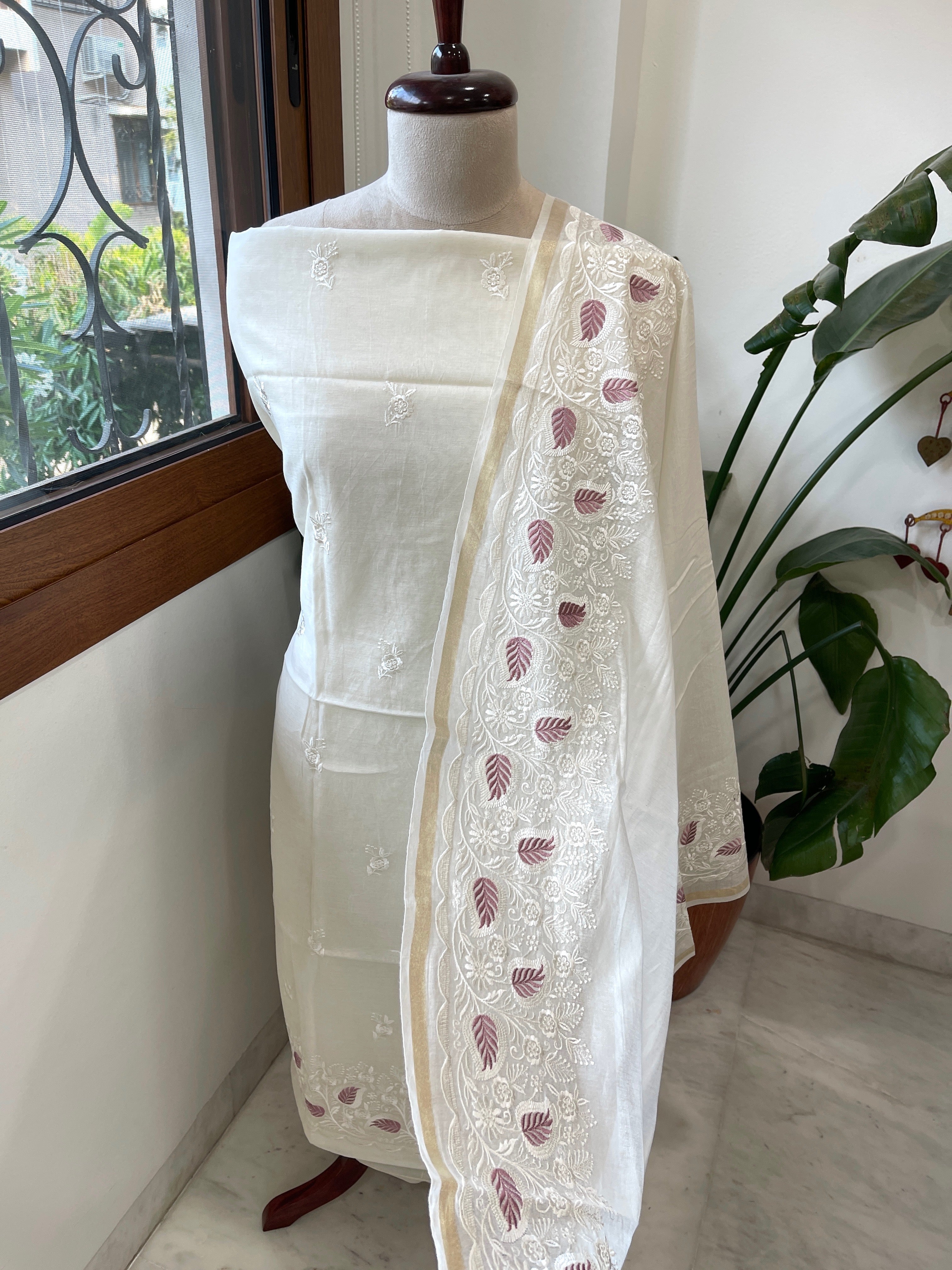 Off - White Suit Set with Thread Embroidery in Mul Chanderi - Masakalee