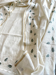 Off - White Suit Set with Thread Embroidery in Mul Chanderi - Masakalee