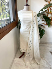Off - White Suit Set with Thread Embroidery in Mul Chanderi - Masakalee
