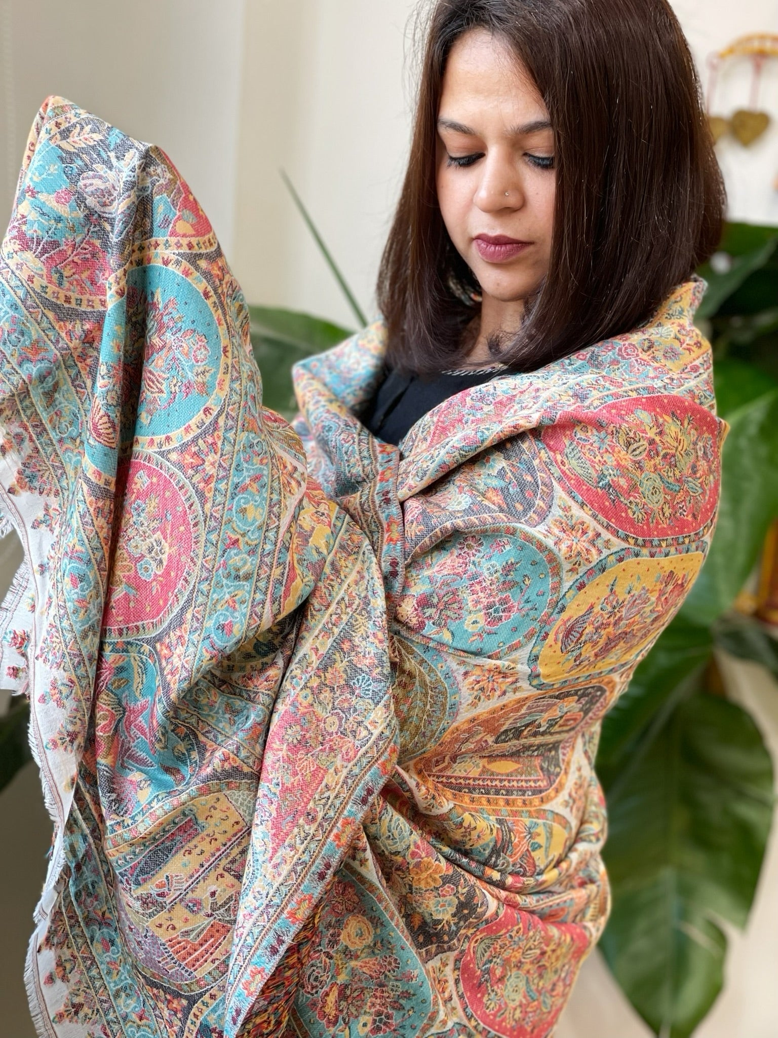 Off - White Woven Kaani Jaal Pashmina Shawl - Masakalee