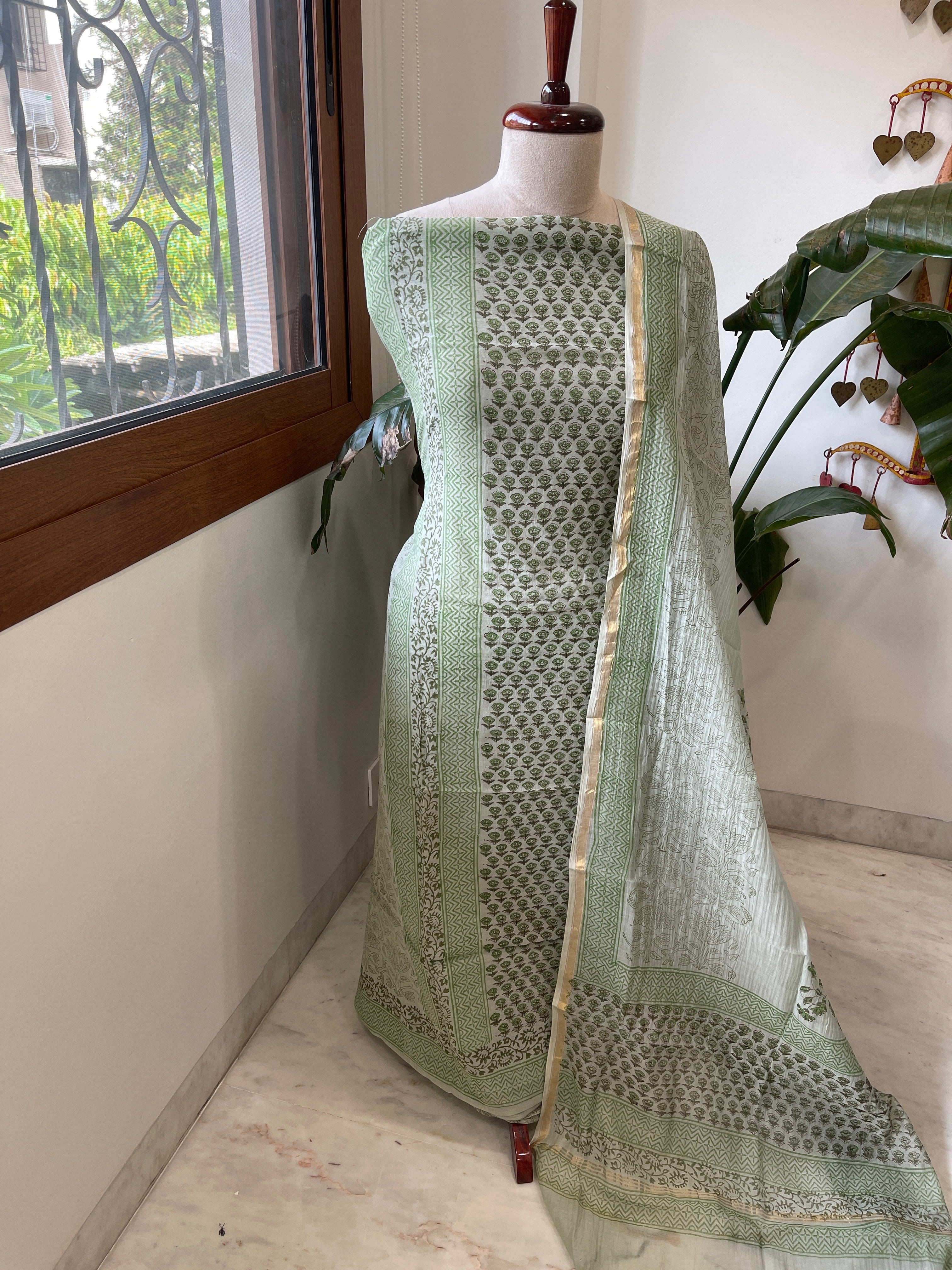 Olive Green Handblock Printed Suit Set in Mul Cotton - Masakalee