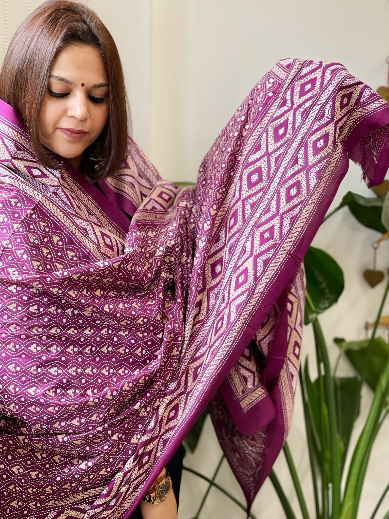 Orchid Purple Handmade Nakshi Kantha Dupatta in Pure Silk - Masakalee