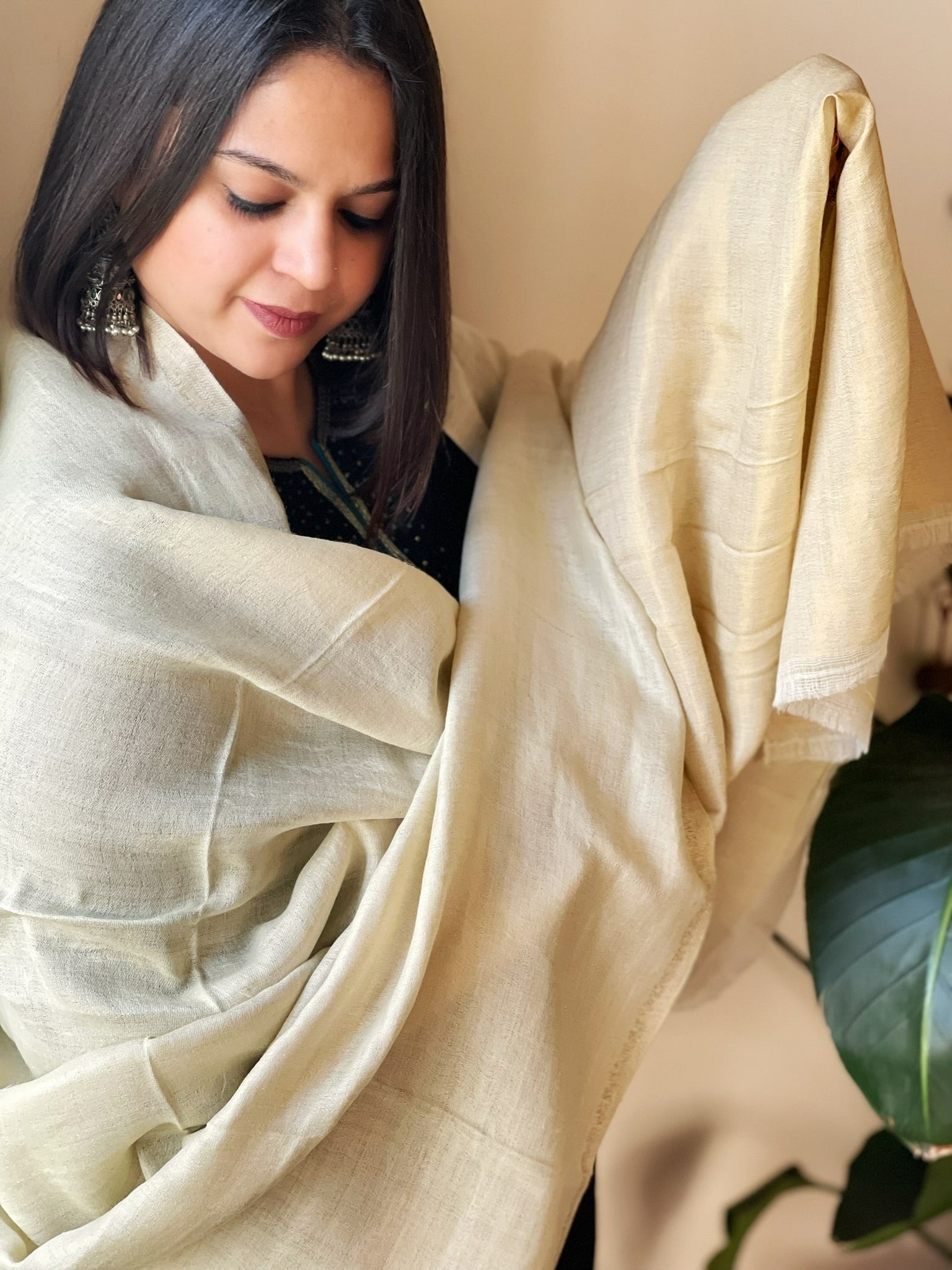 Pashmina Shawl with Zari - Masakalee