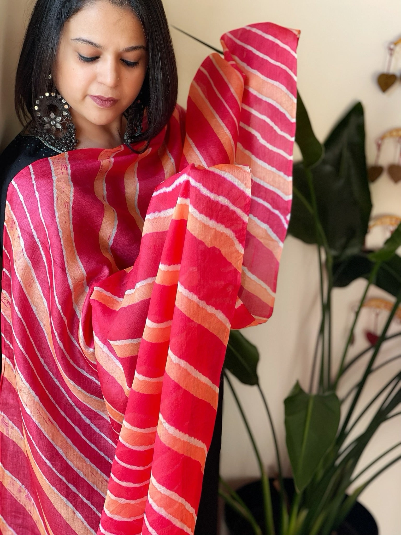 Peach, Coral Red Tussar Silk Leheriya Dupatta - Masakalee
