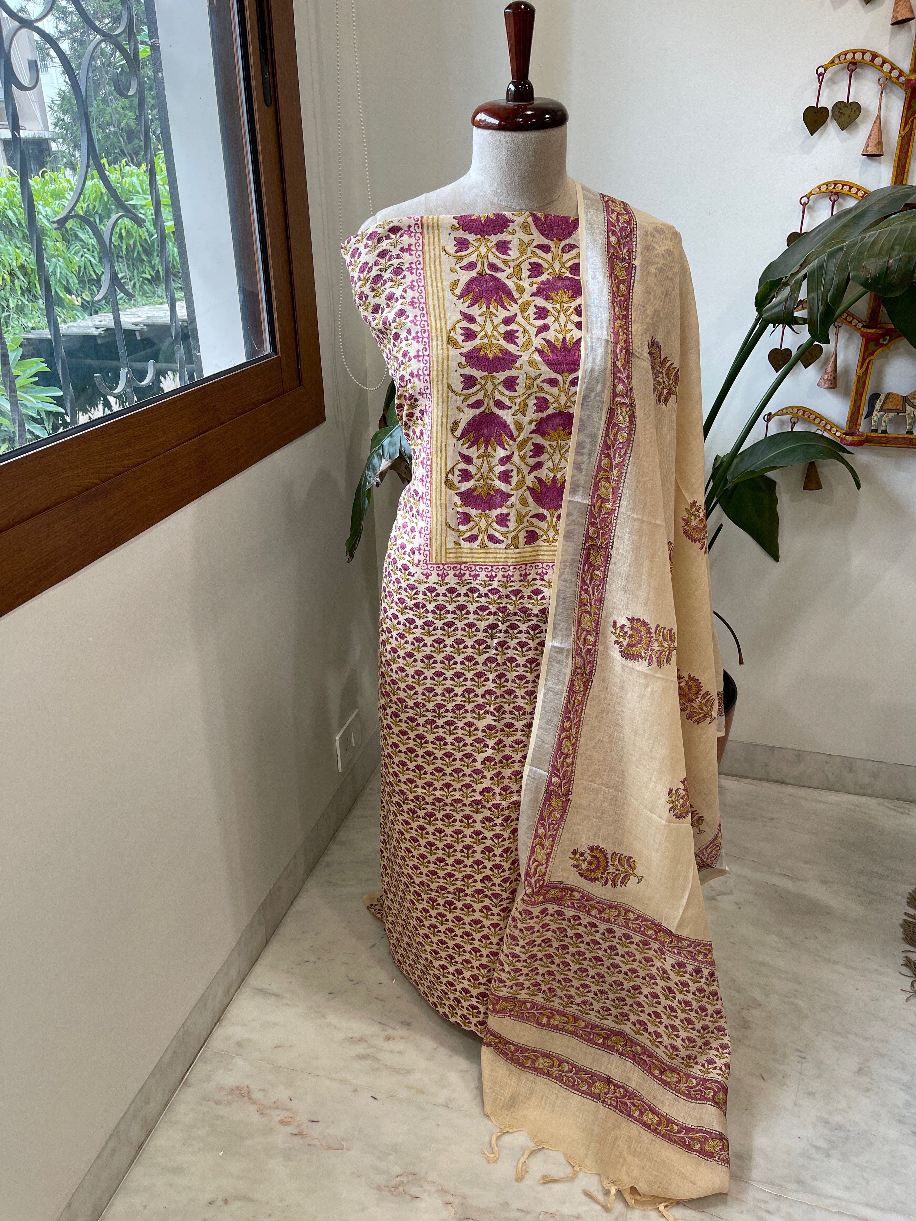 Peach Handblock Printed Suit Set in Pure Linen - Masakalee