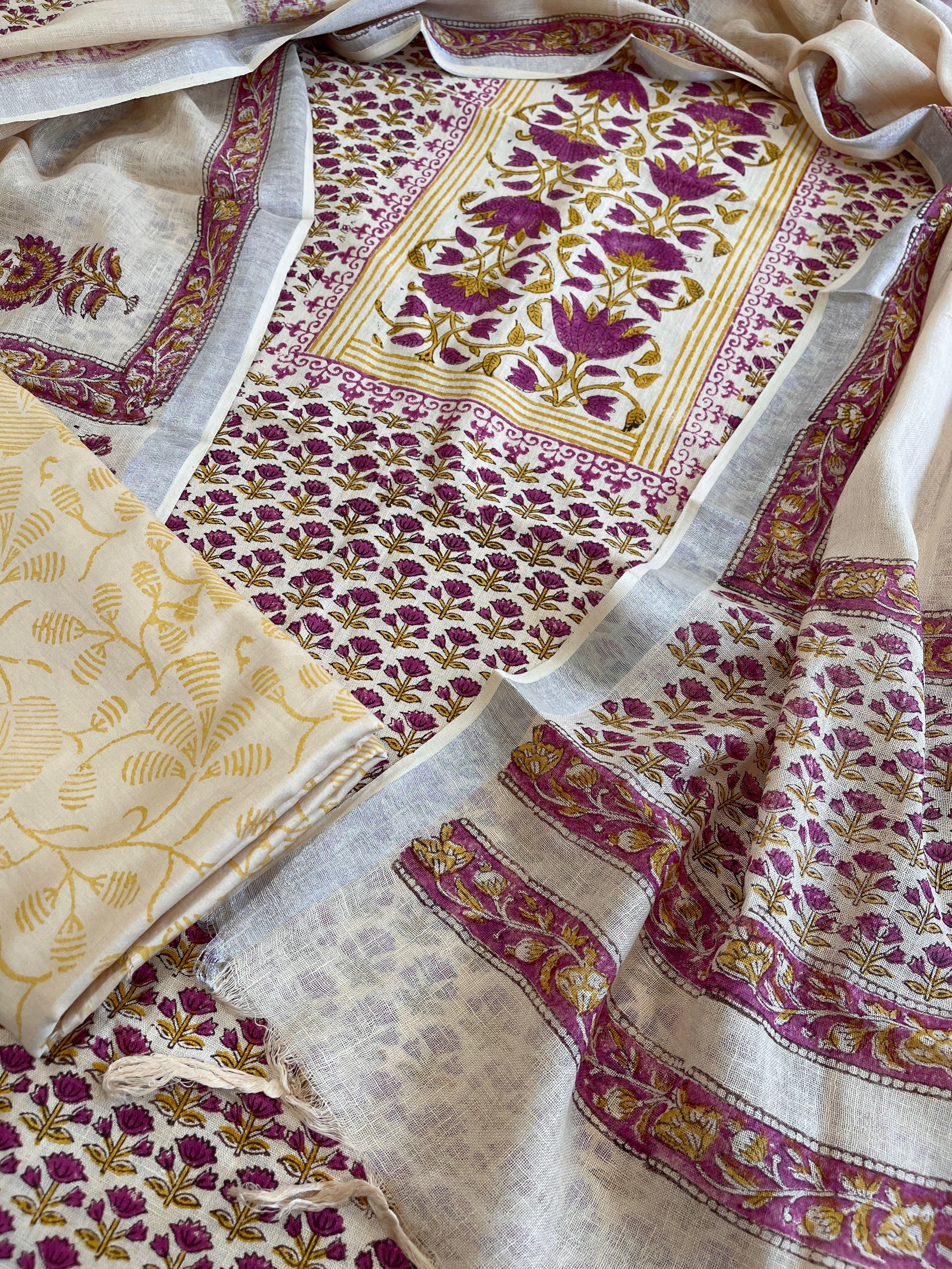 Peach Handblock Printed Suit Set in Pure Linen - Masakalee