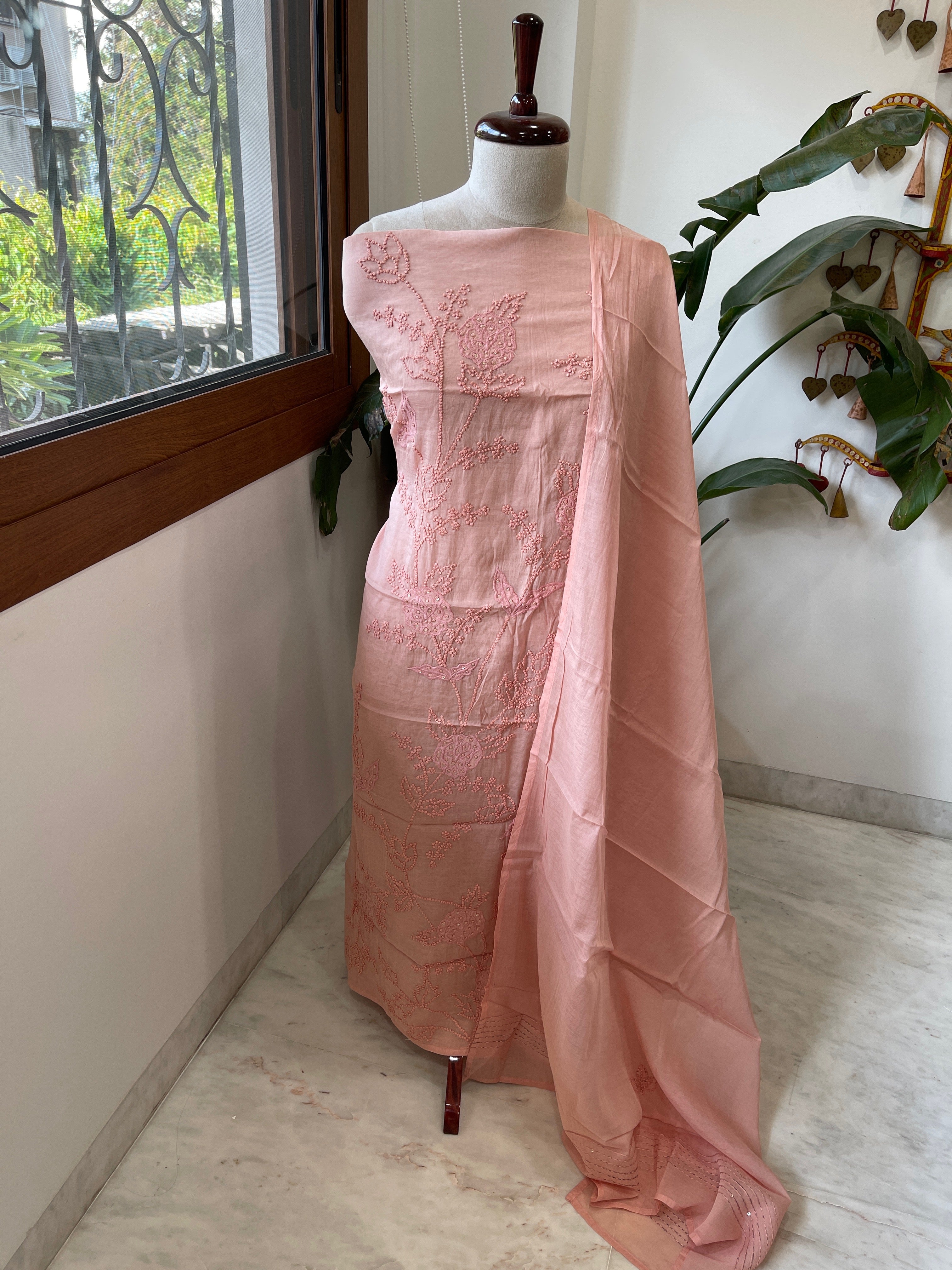 Peach Mul chanderi Suit Set With Knot & Sequin Handwork - Masakalee