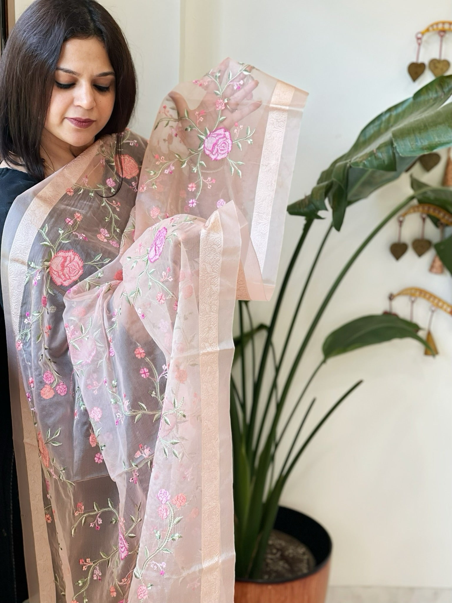 Peach Organza Dupatta with Thread Embroidery - Masakalee