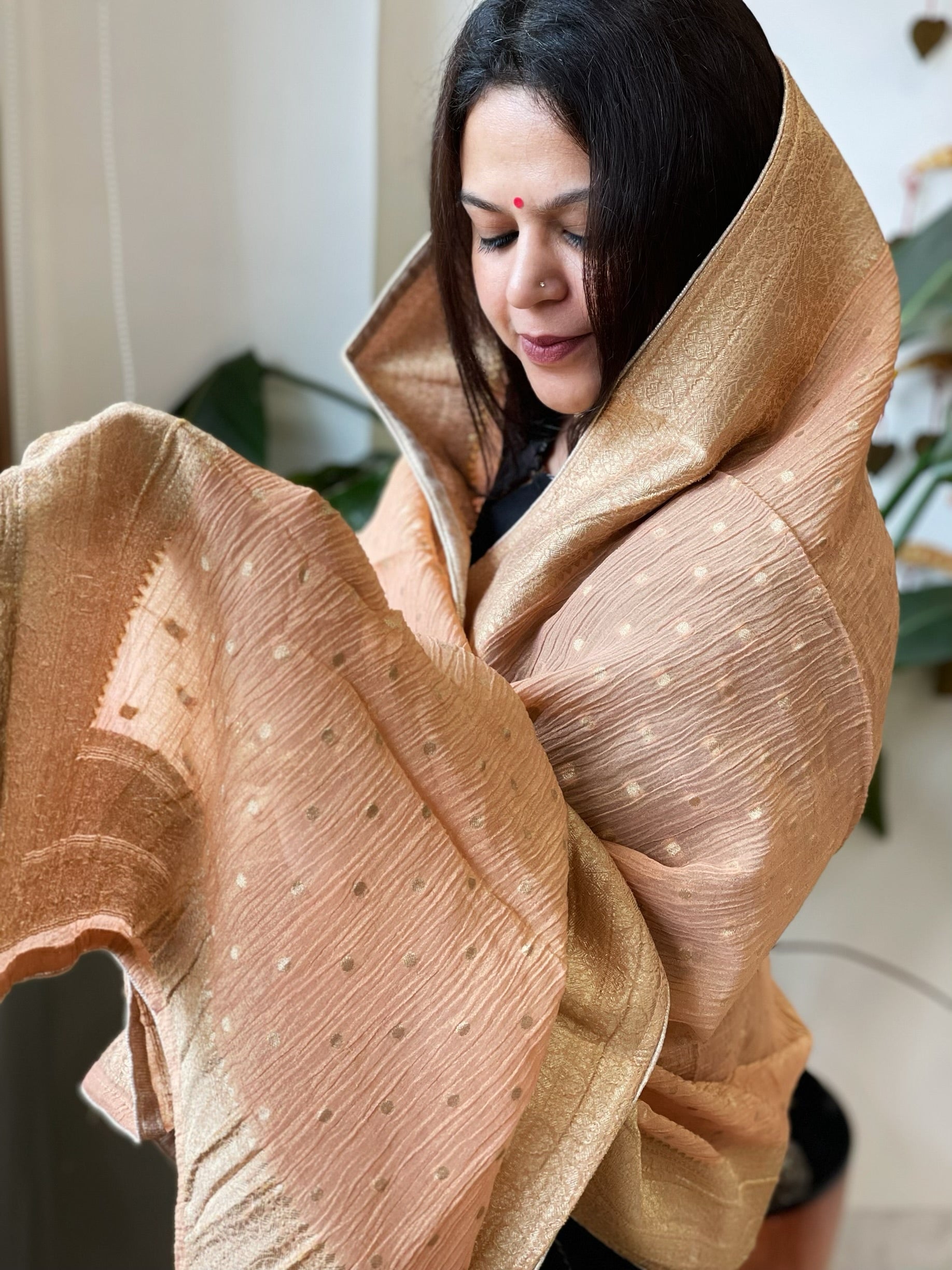 Peach Woven Banarasi Dupatta in Tissue - Masakalee