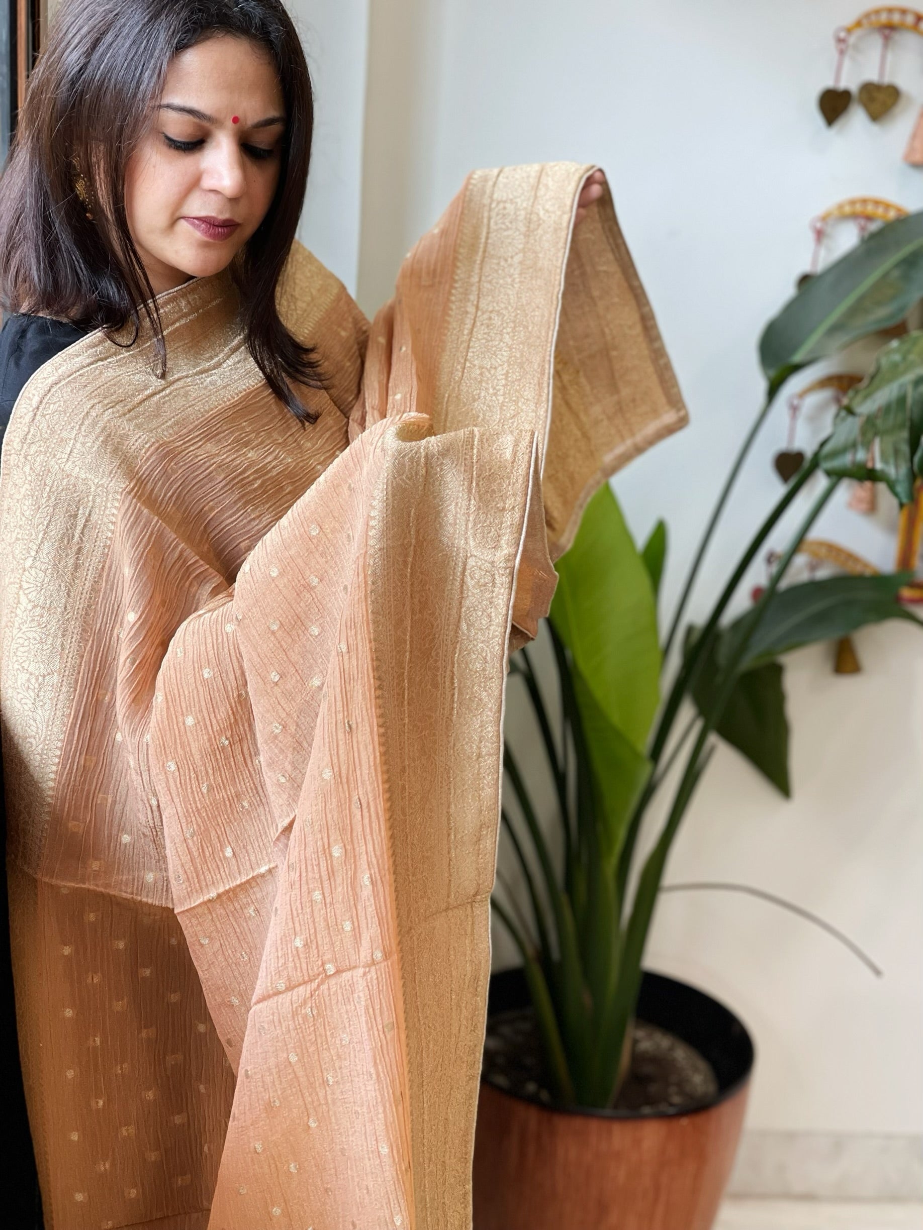 Peach Woven Banarasi Dupatta in Tissue - Masakalee