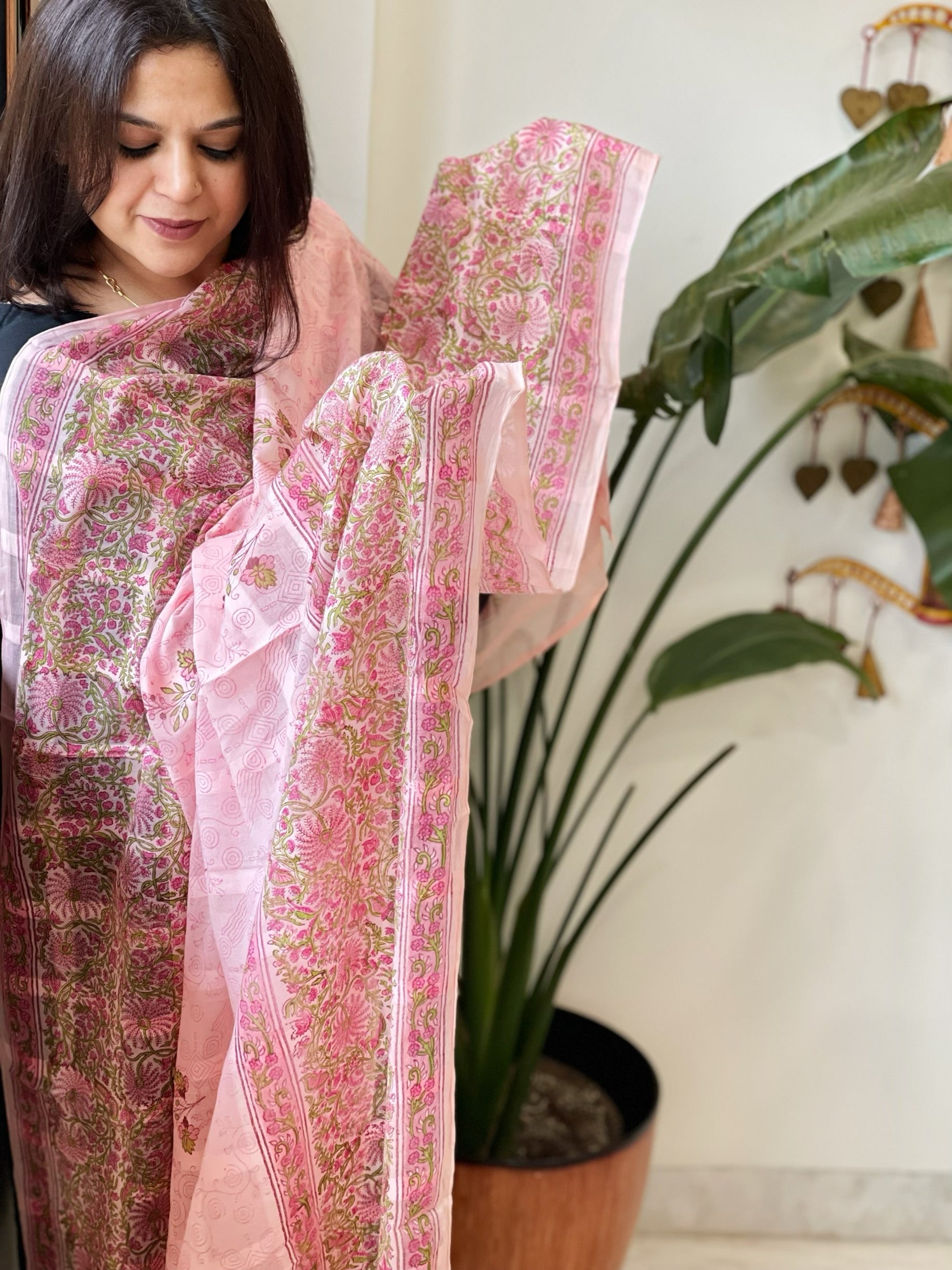 Peachish Pink Mul Cotton Handblock Printed Dupatta - Masakalee