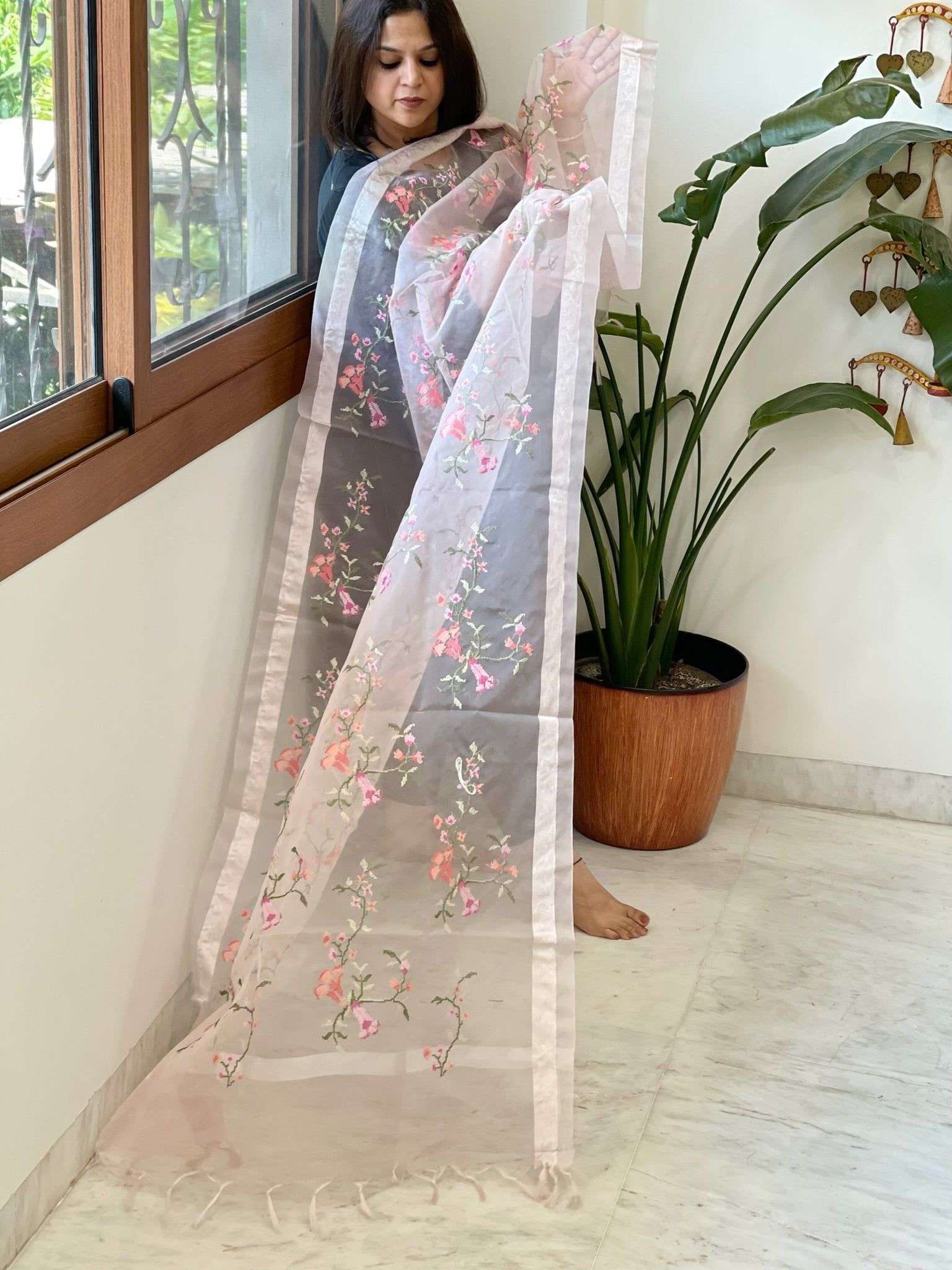 Peachish Pink Organza Dupatta with Thread Embroidery - Masakalee