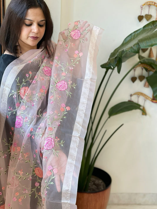 Peachish Pink Organza Dupatta with Thread Embroidery - Masakalee