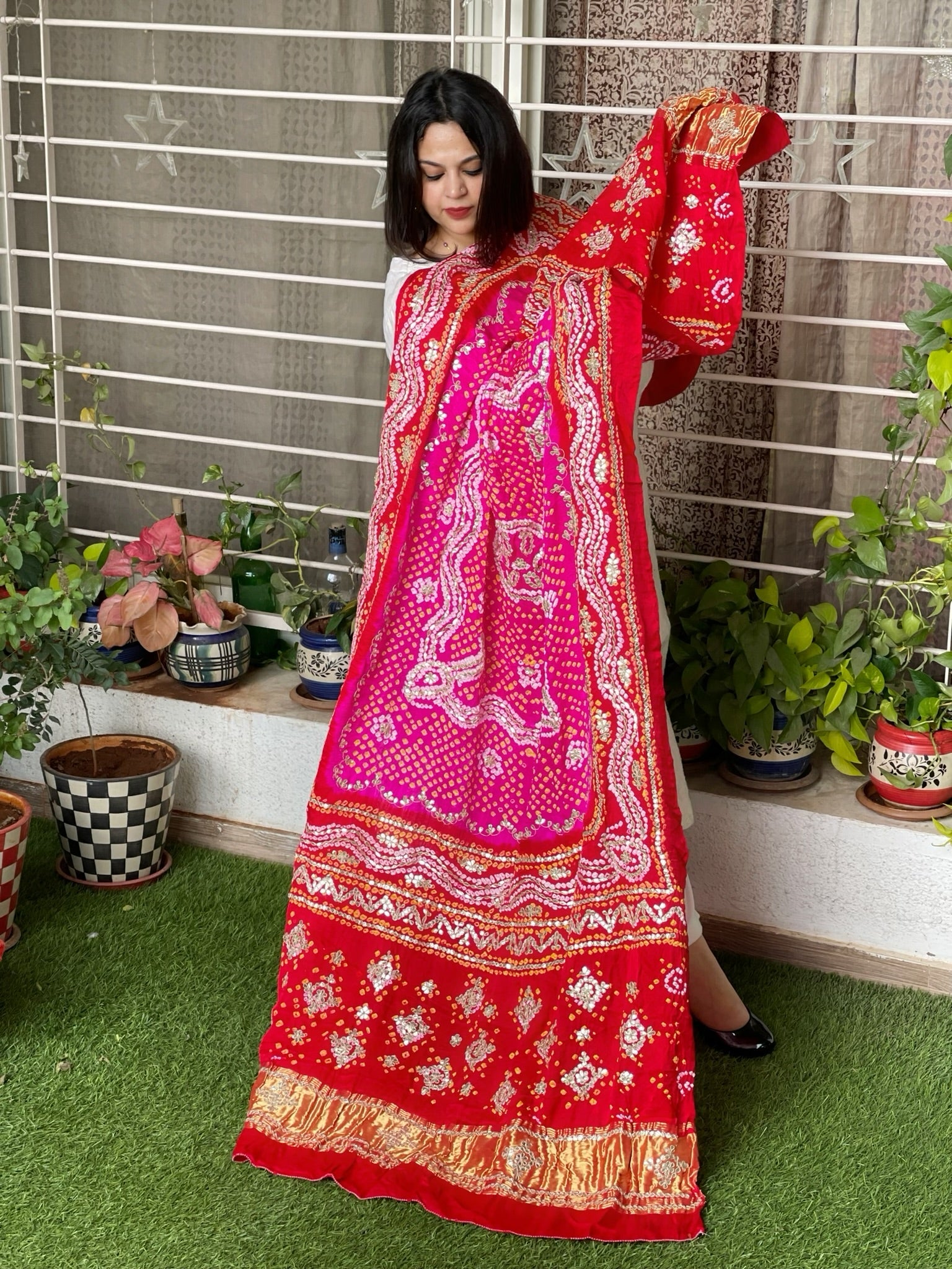 Pink Bandhani Dupatta with Gotapatti Handwork in Pure Silk - Masakalee