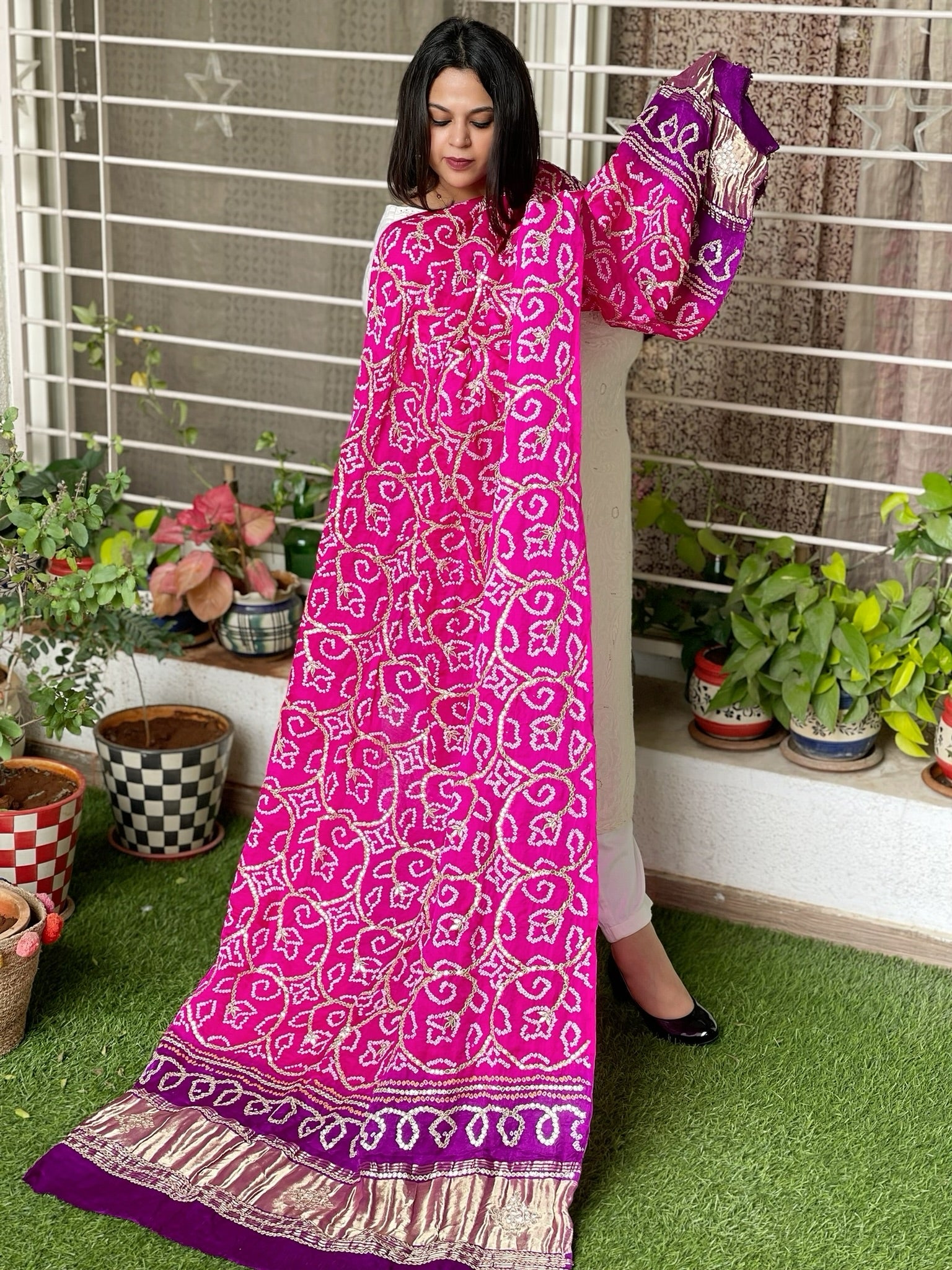 Pink Bandhani Dupatta with Gotapatti Handwork in Pure Silk - Masakalee