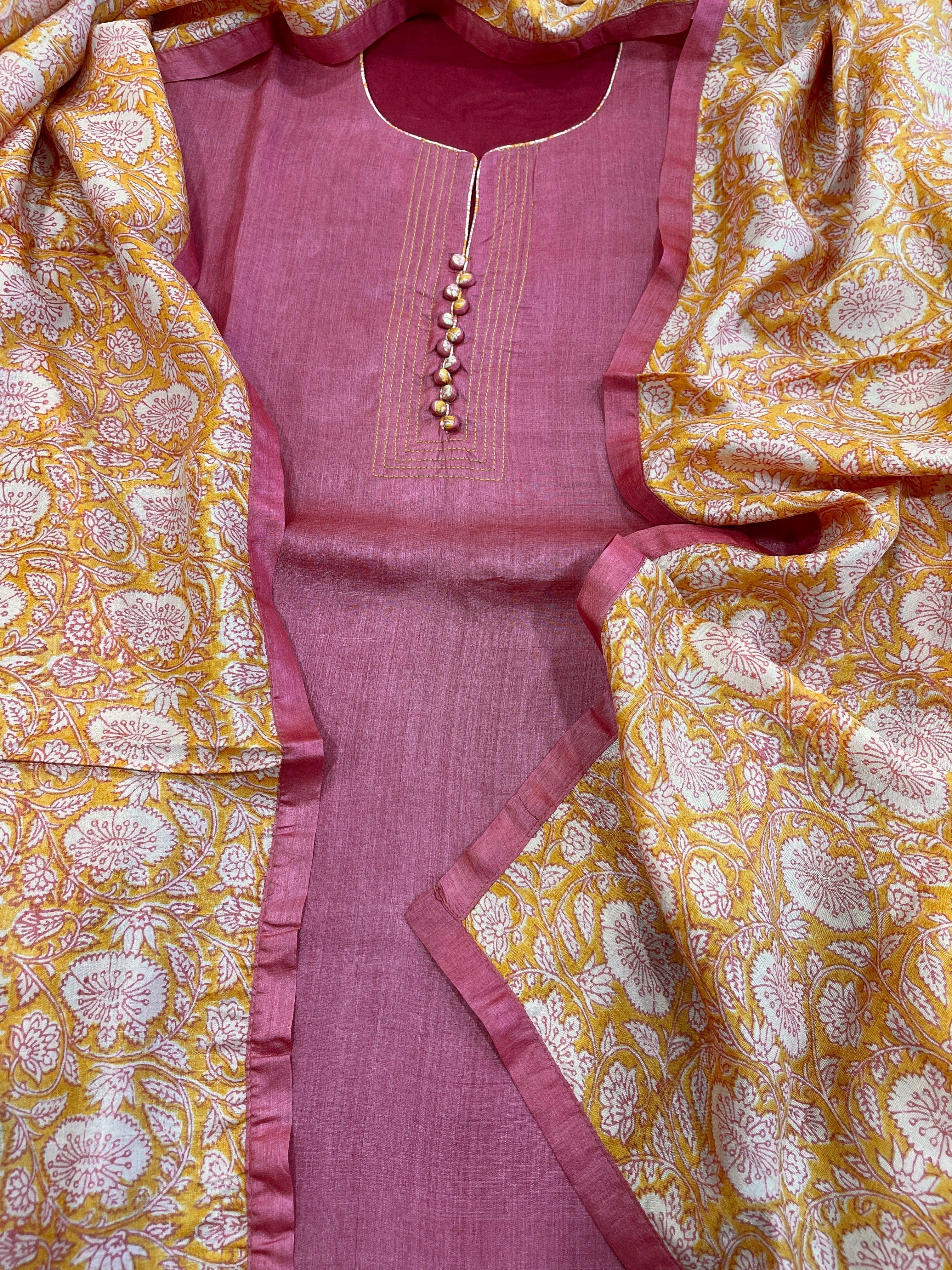 Pink Dupatta Set (Kurta+Dupatta) with Handblock Print in Pure Tussar Silk - Masakalee