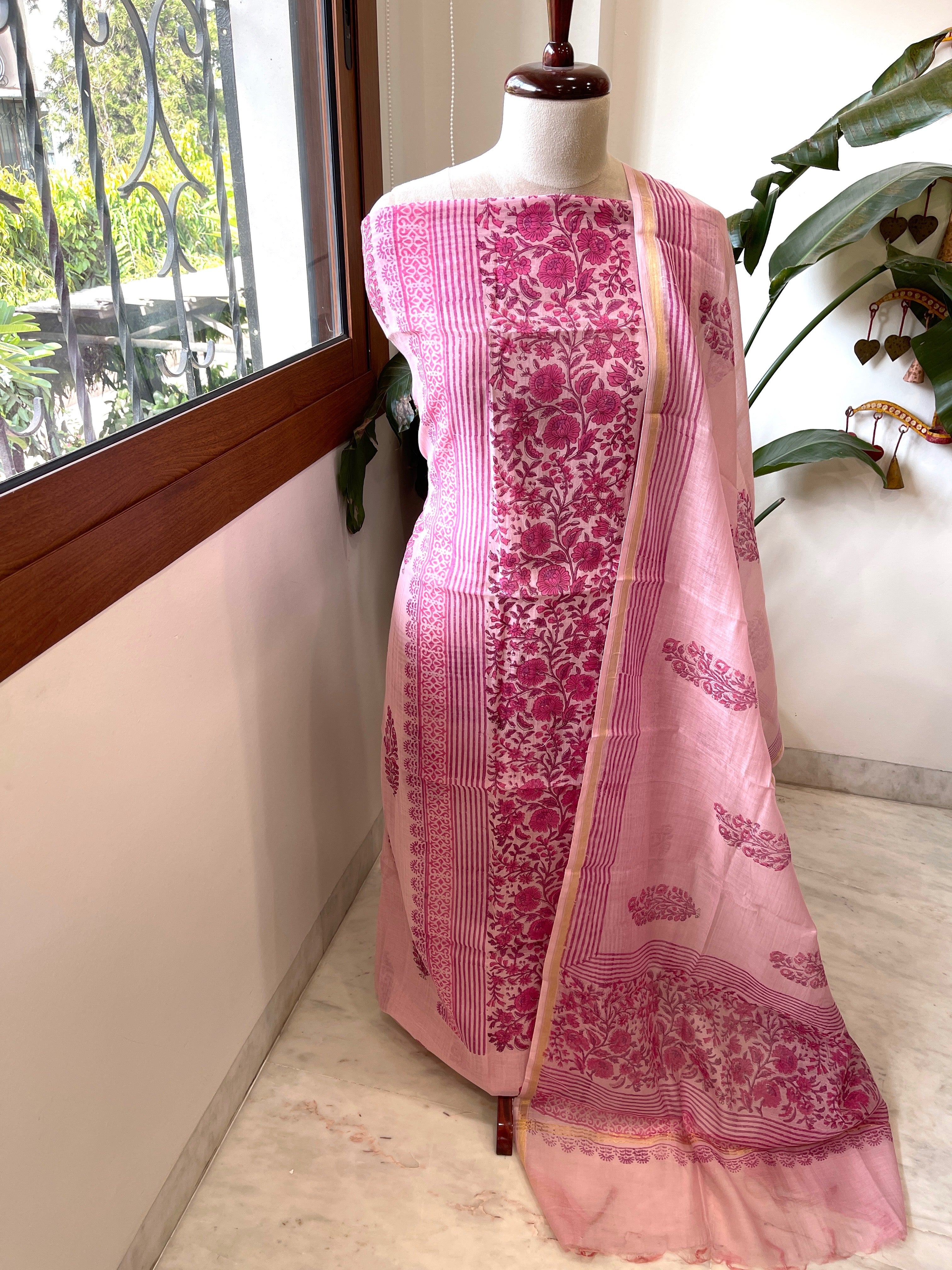 Pink Handblock Printed Suit Set in Mul Cotton - Masakalee