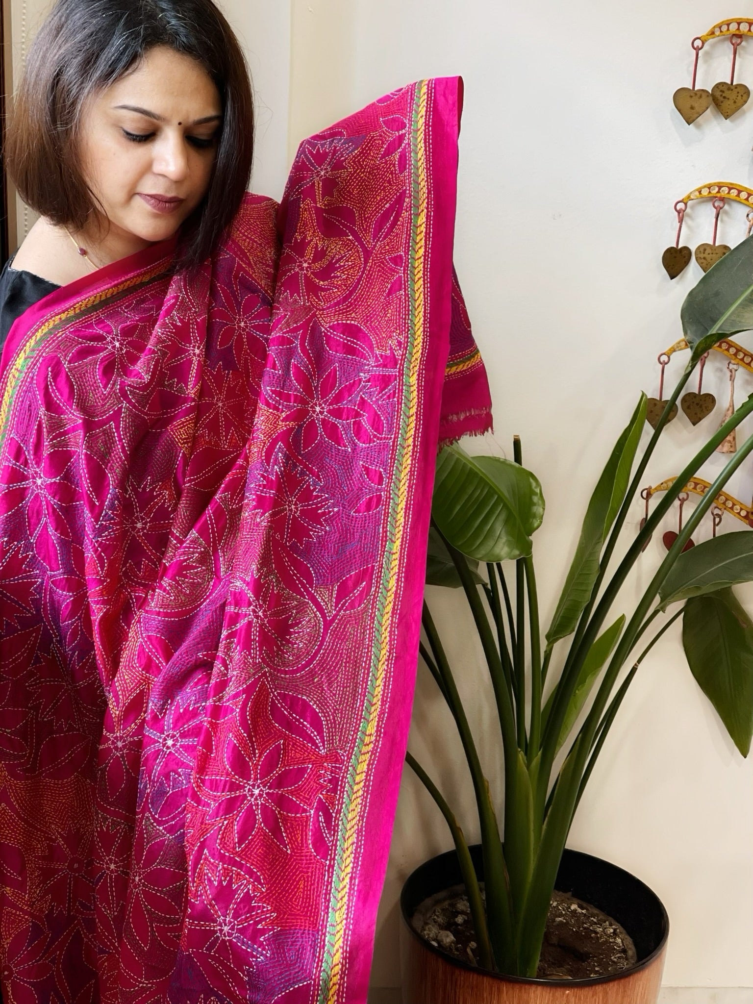 Pink Handmade Reverse Nakshi Kantha Dupatta in Silk - Masakalee