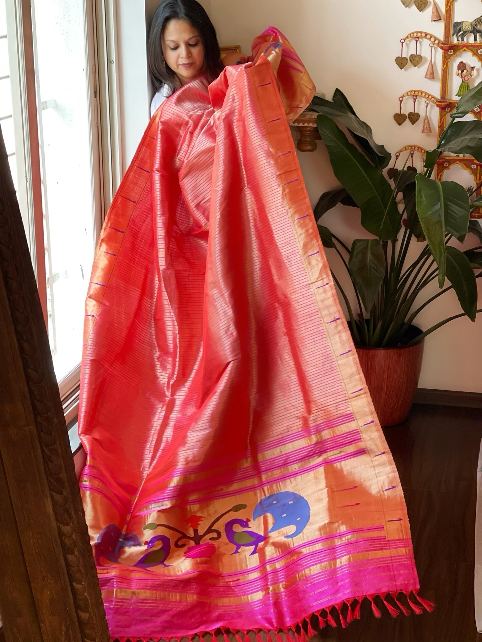 Pink Handwoven Paithani Dupatta in Pure Silk - Masakalee