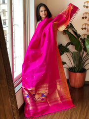 Pink Handwoven Paithani Dupatta in Pure Silk - Masakalee
