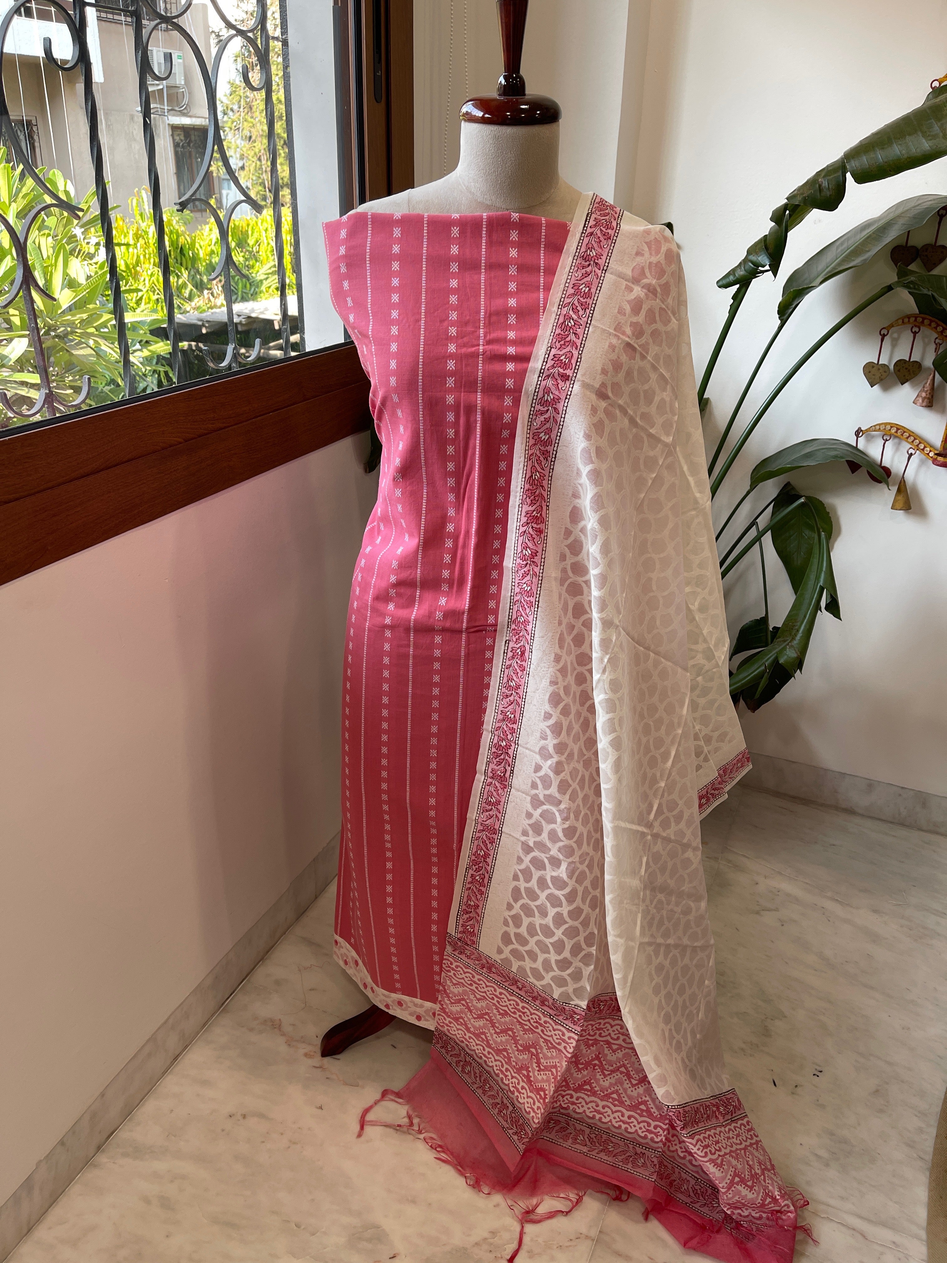 Pink Handwoven Suit Sets in Pure Cotton - Masakalee