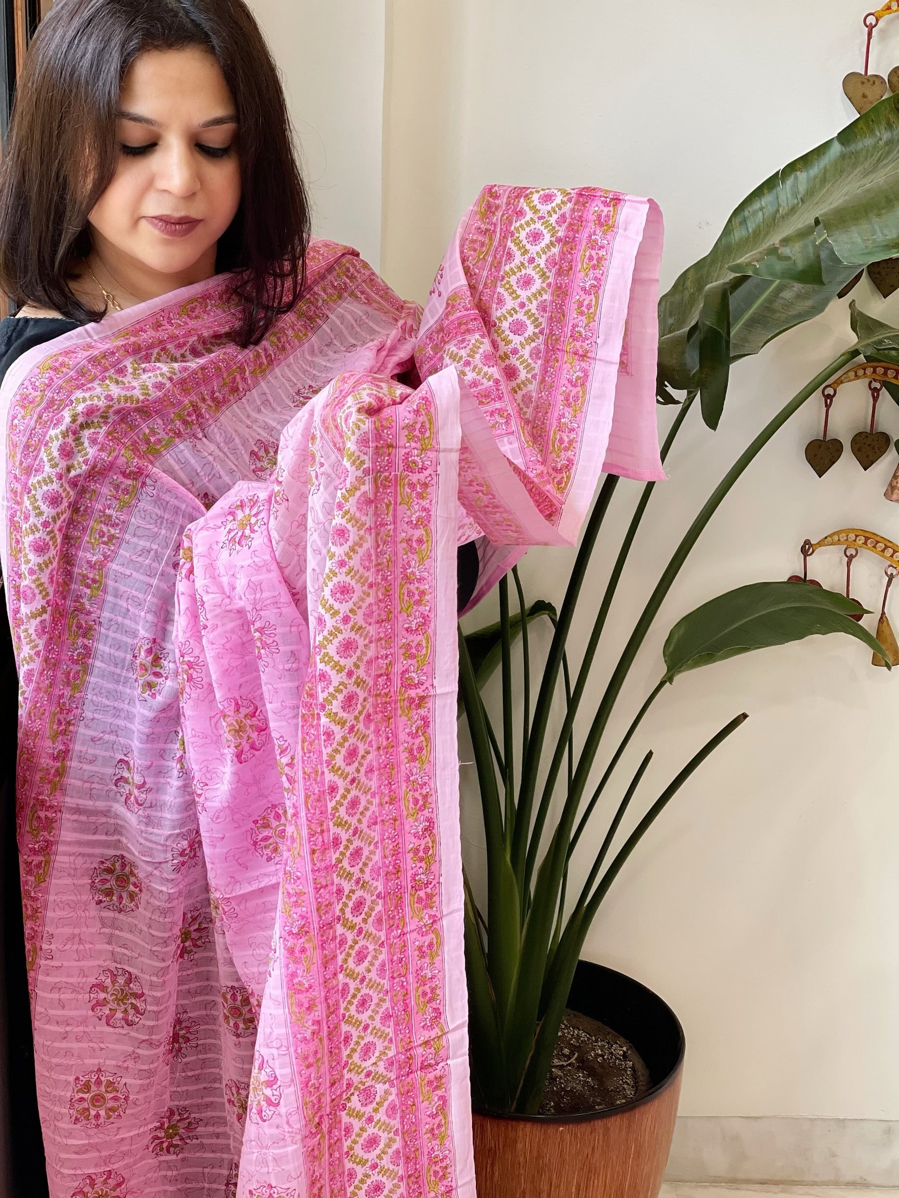Pink Mul Cotton Handblock Printed Dupatta - Masakalee