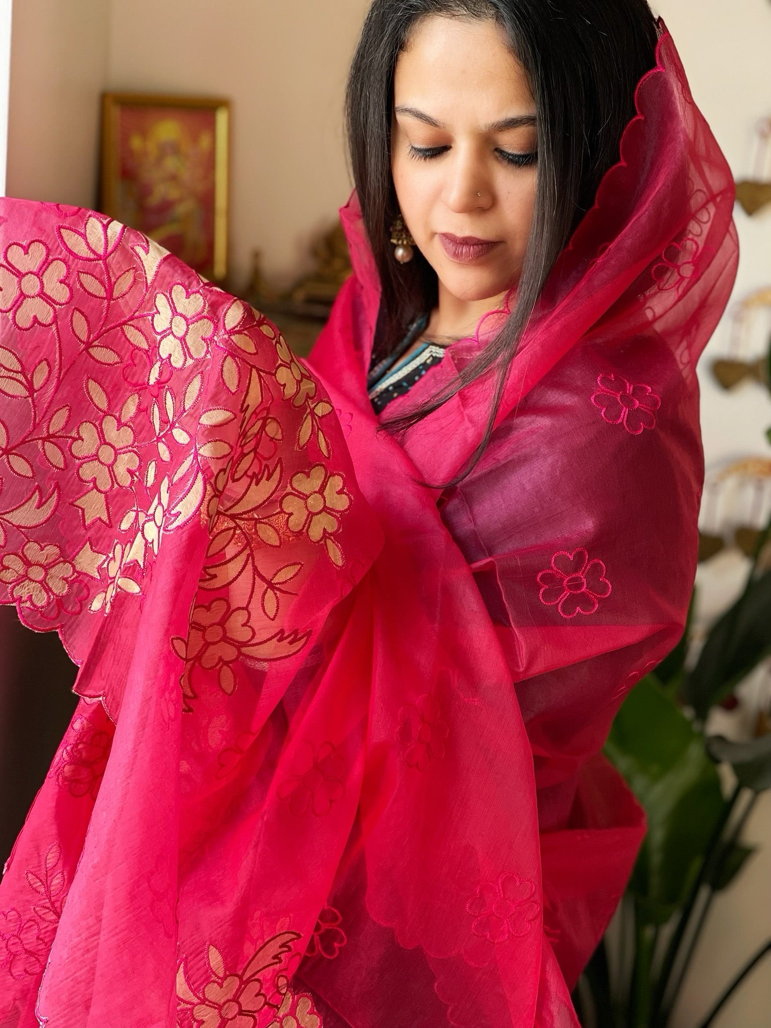 Pink Organza dupatta with Applique Work - Masakalee
