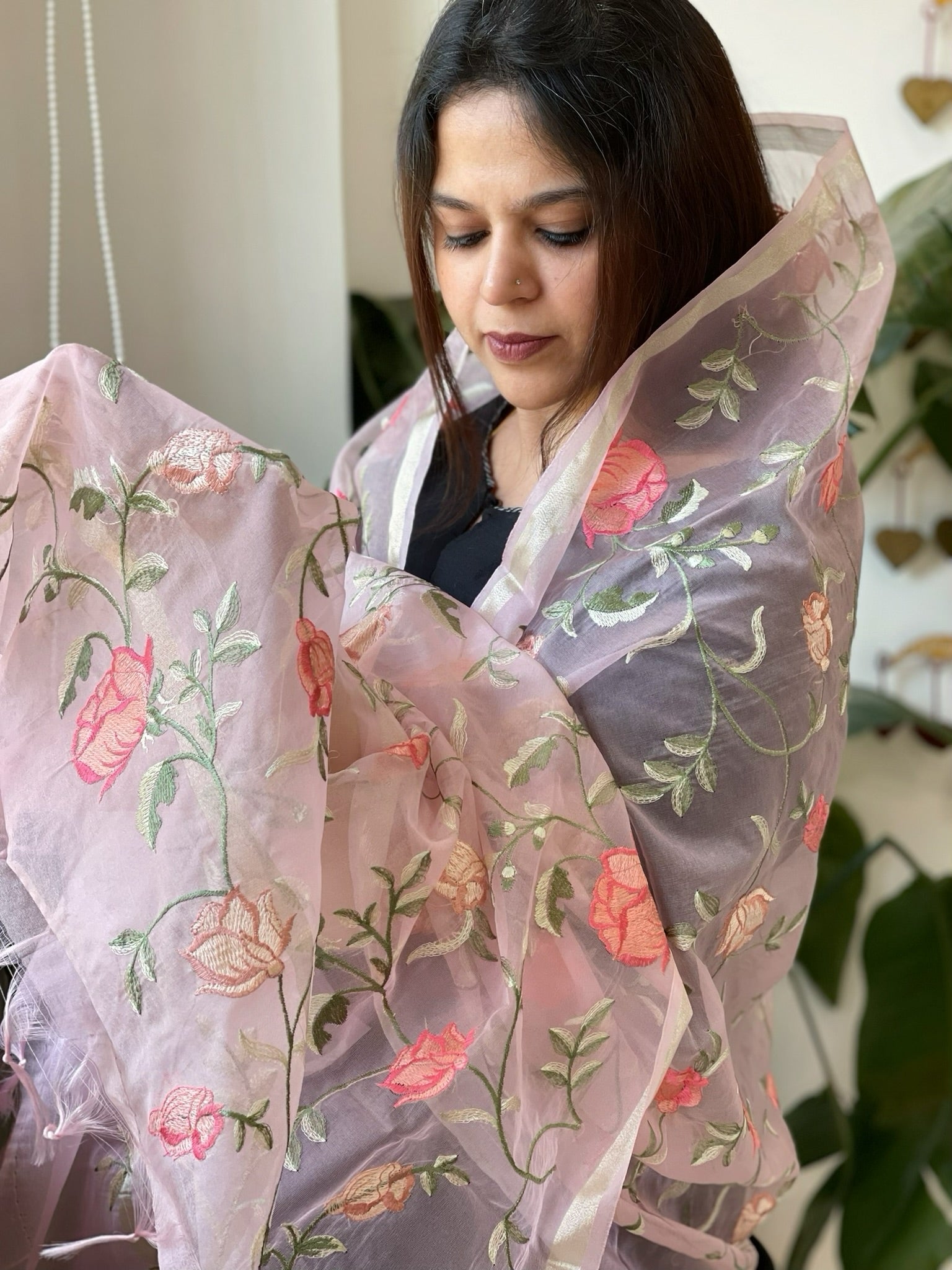 Pink Organza Dupatta with Thread Embroidery - Masakalee