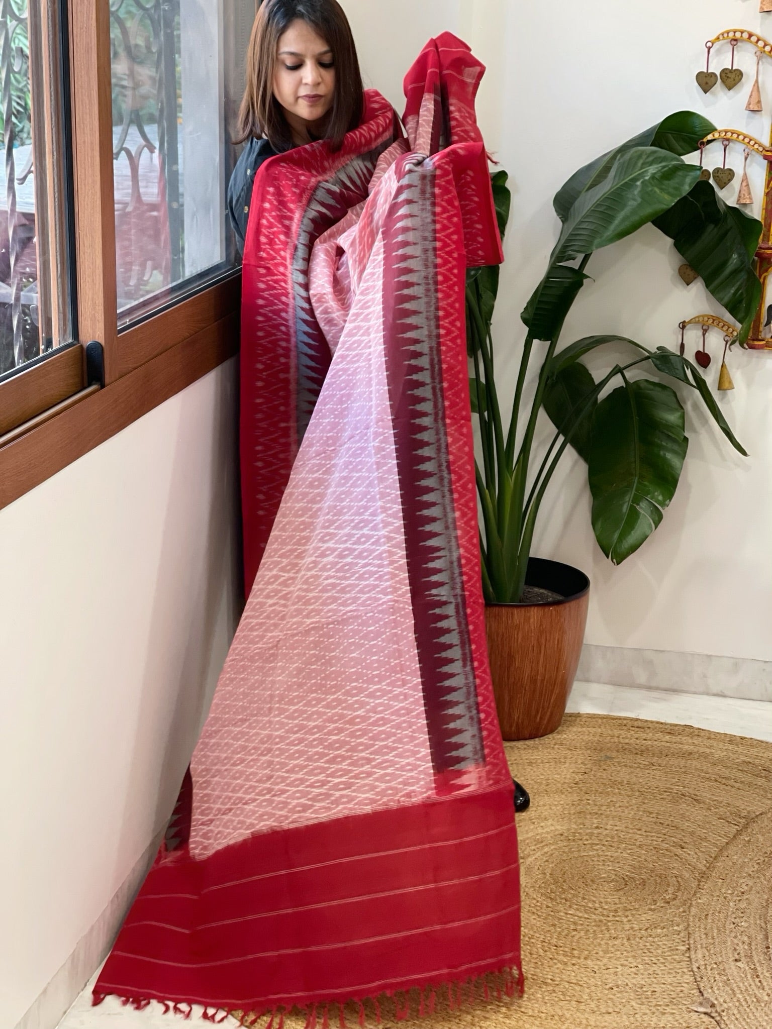 Pink, Red Handwoven Ikat Dupatta in Cotton - Masakalee